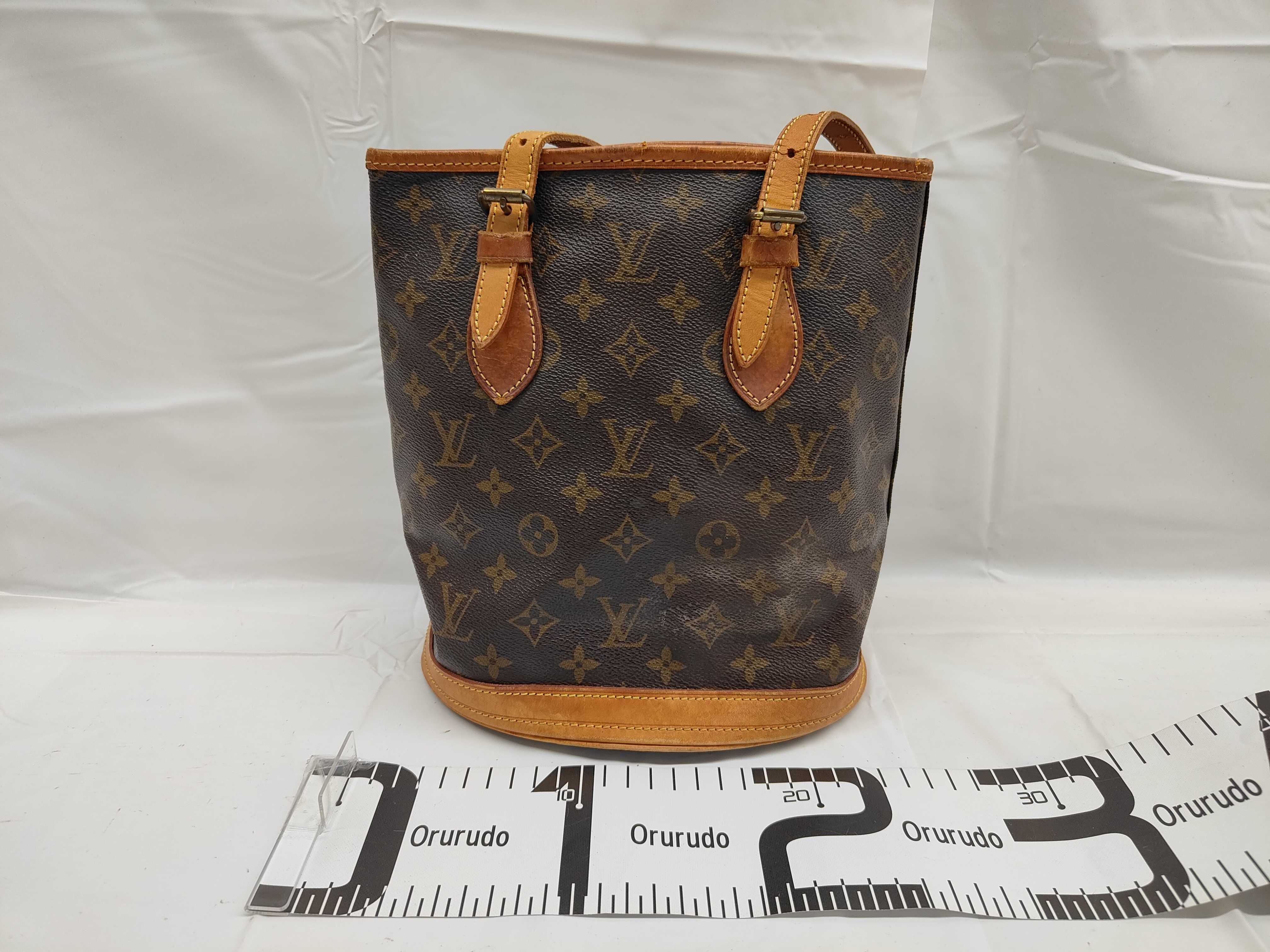 Monogram Bucket PM M42238 Tote Bag — view 2