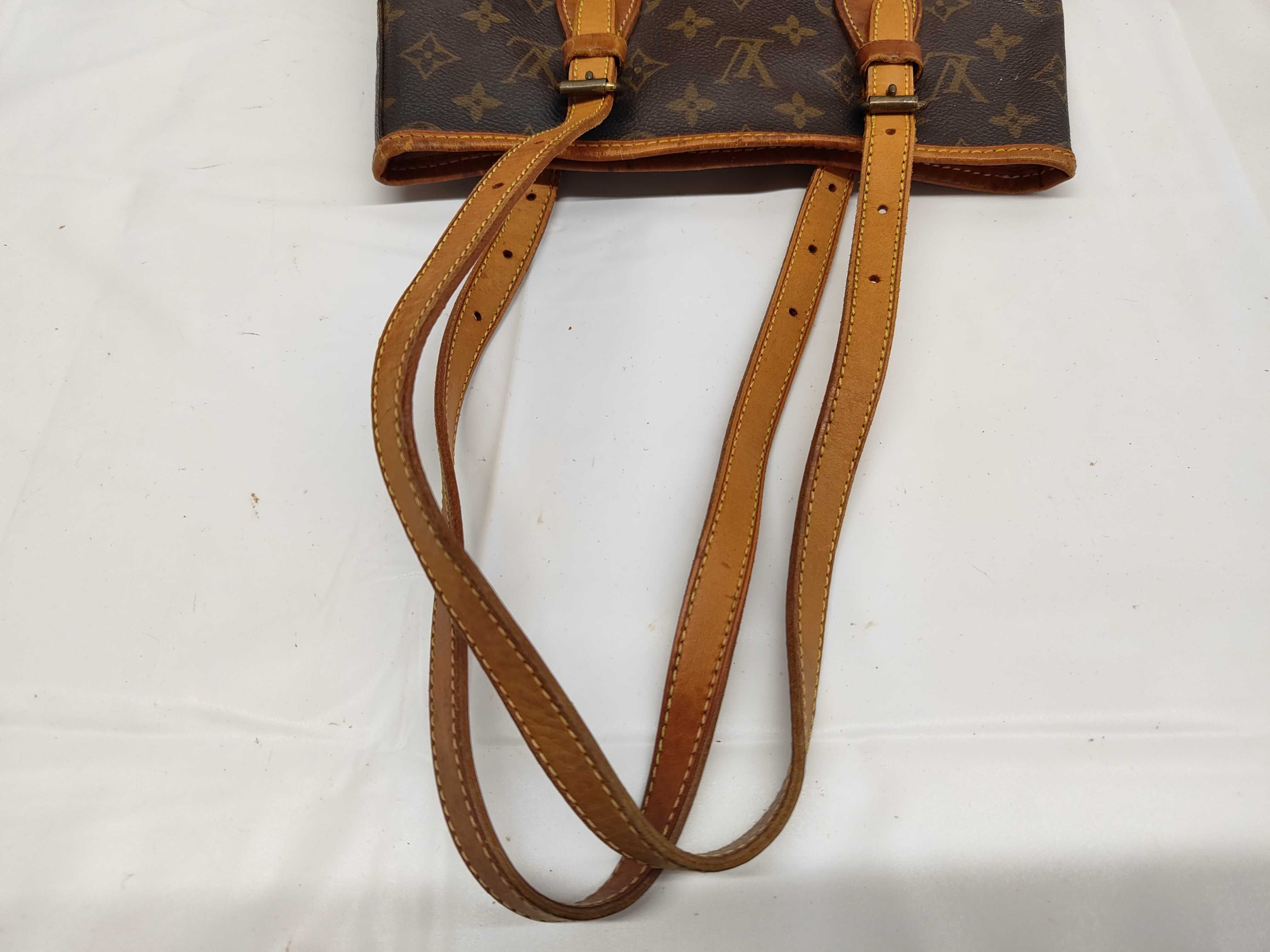 Monogram Bucket PM M42238 Tote Bag — view 3