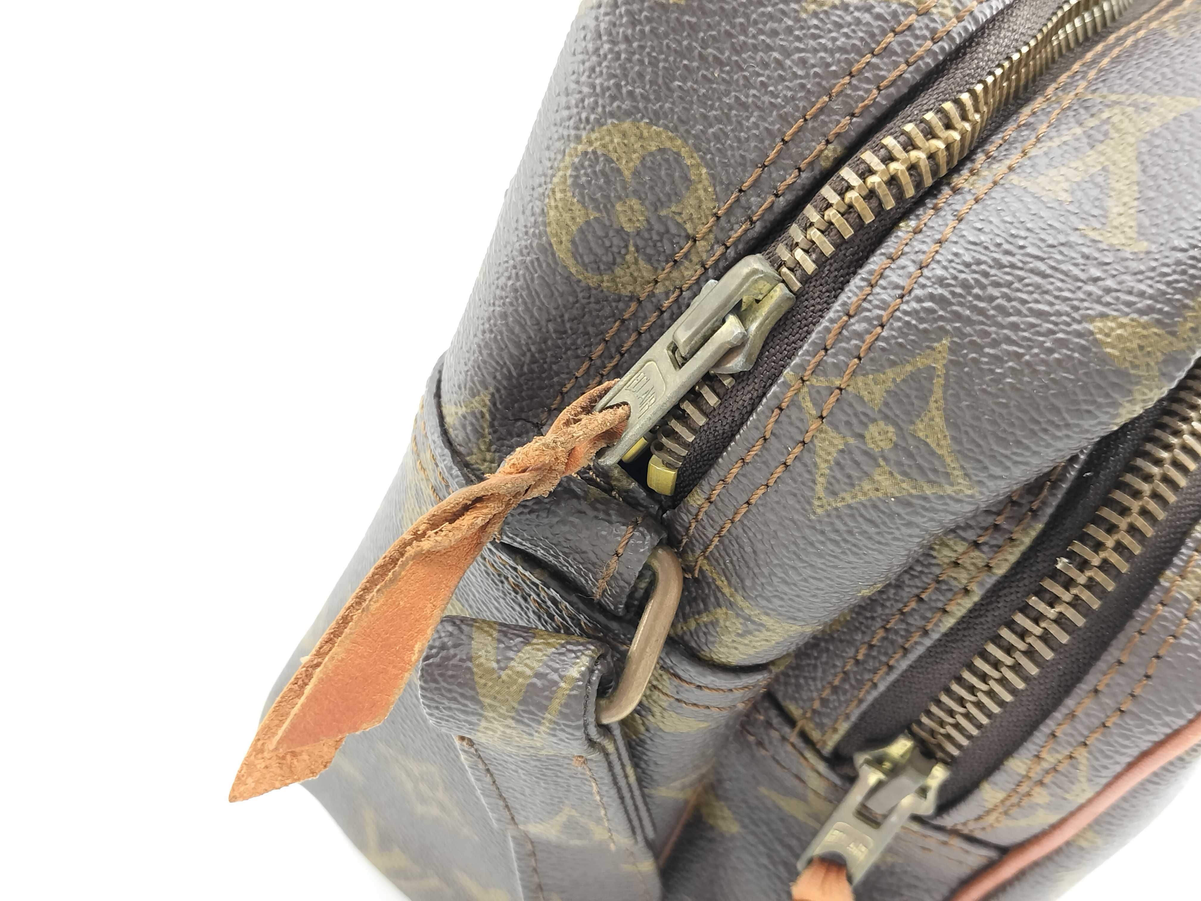 Monogram Louis Vuitton Monogram Old Model Nile Shoulder Bag — view 8