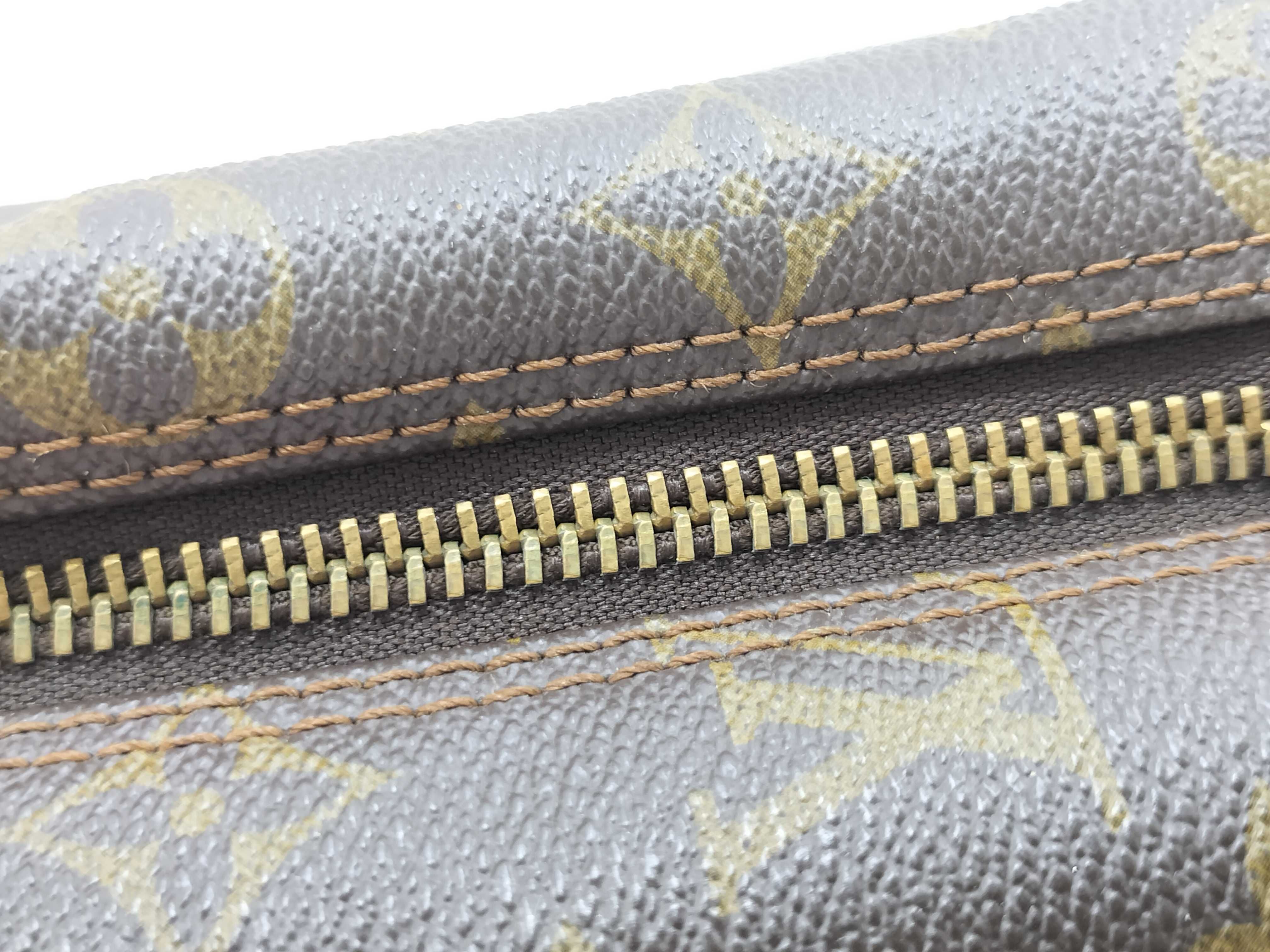 Monogram Louis Vuitton Monogram Old Model Nile Shoulder Bag — view 9