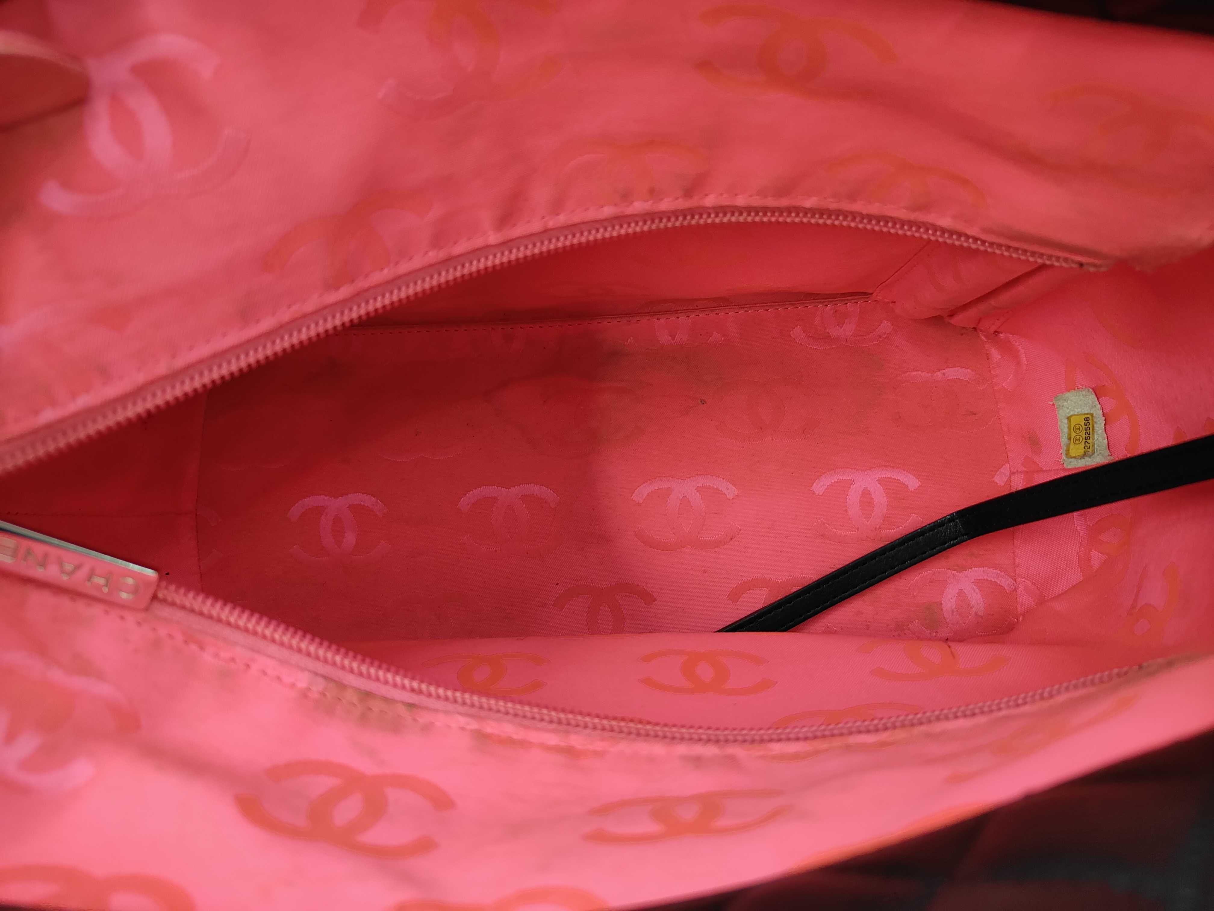 Cambon Line Leather Black Tote Bag (Serial Number 2) — view 8