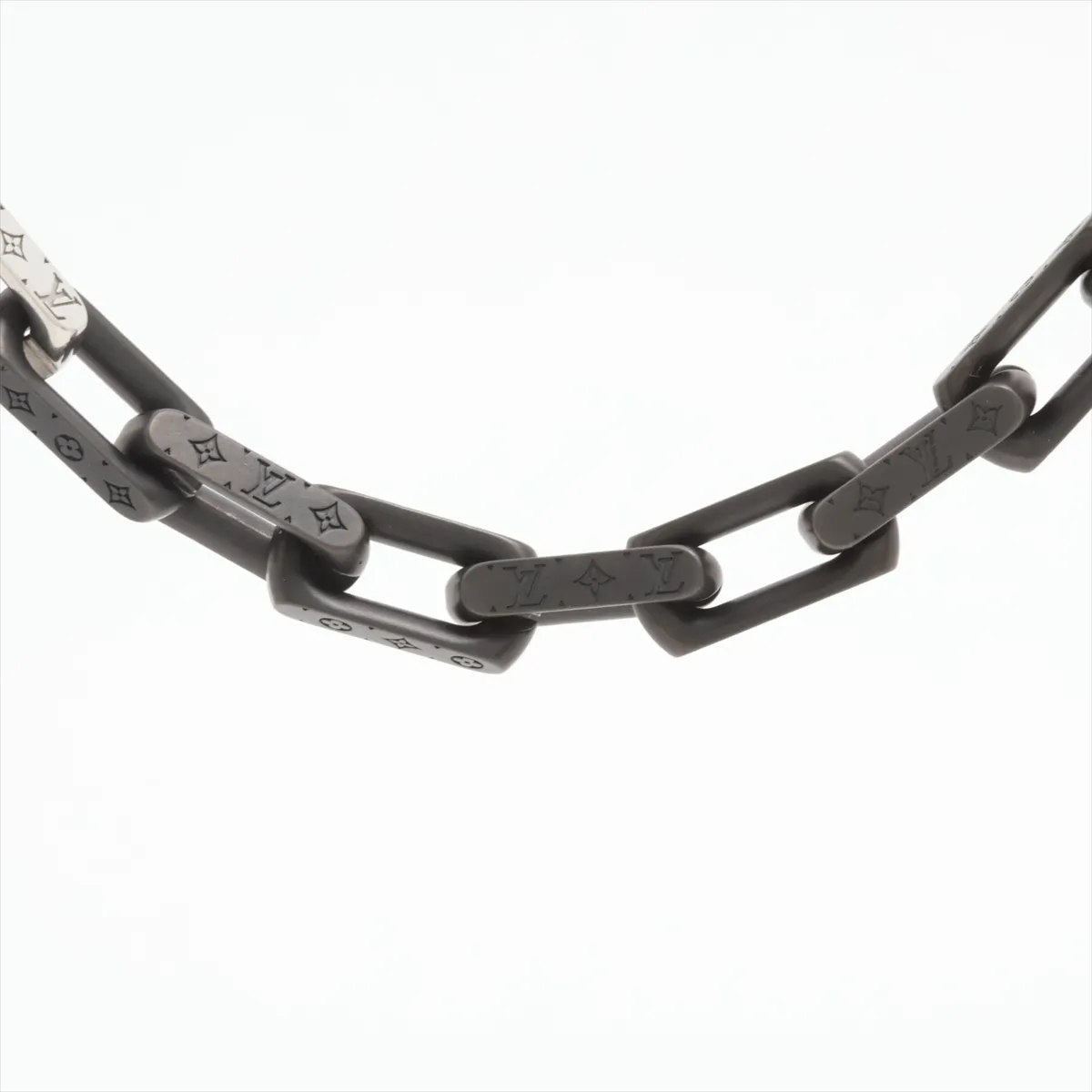 M00677 Collier Monogram Chain Necklace LE1294, Metal, Black x Silver. Shows signs of wear including — view 2