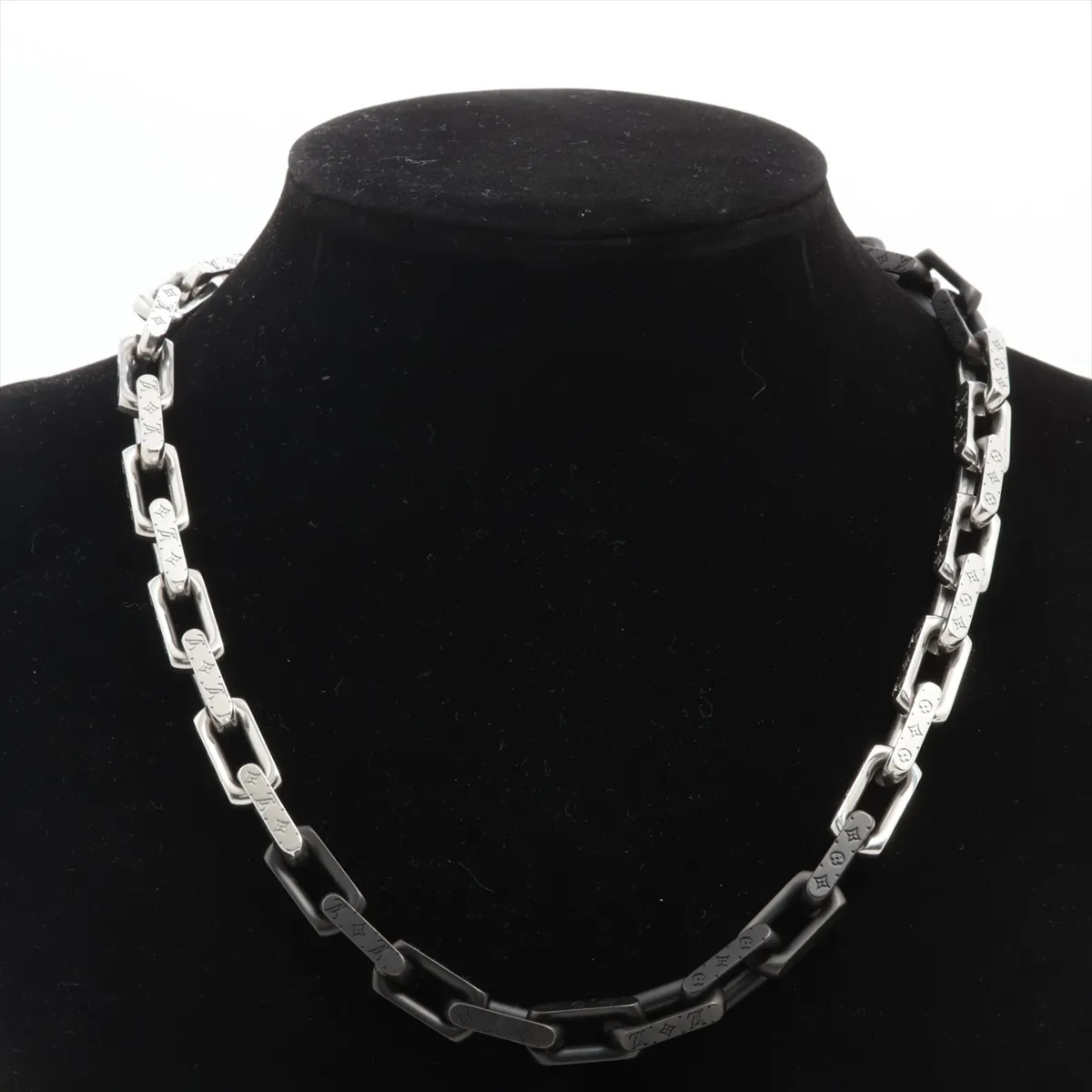 M00677 Collier Monogram Chain Necklace LE1294, Metal, Black x Silver. Shows signs of wear including — view 5