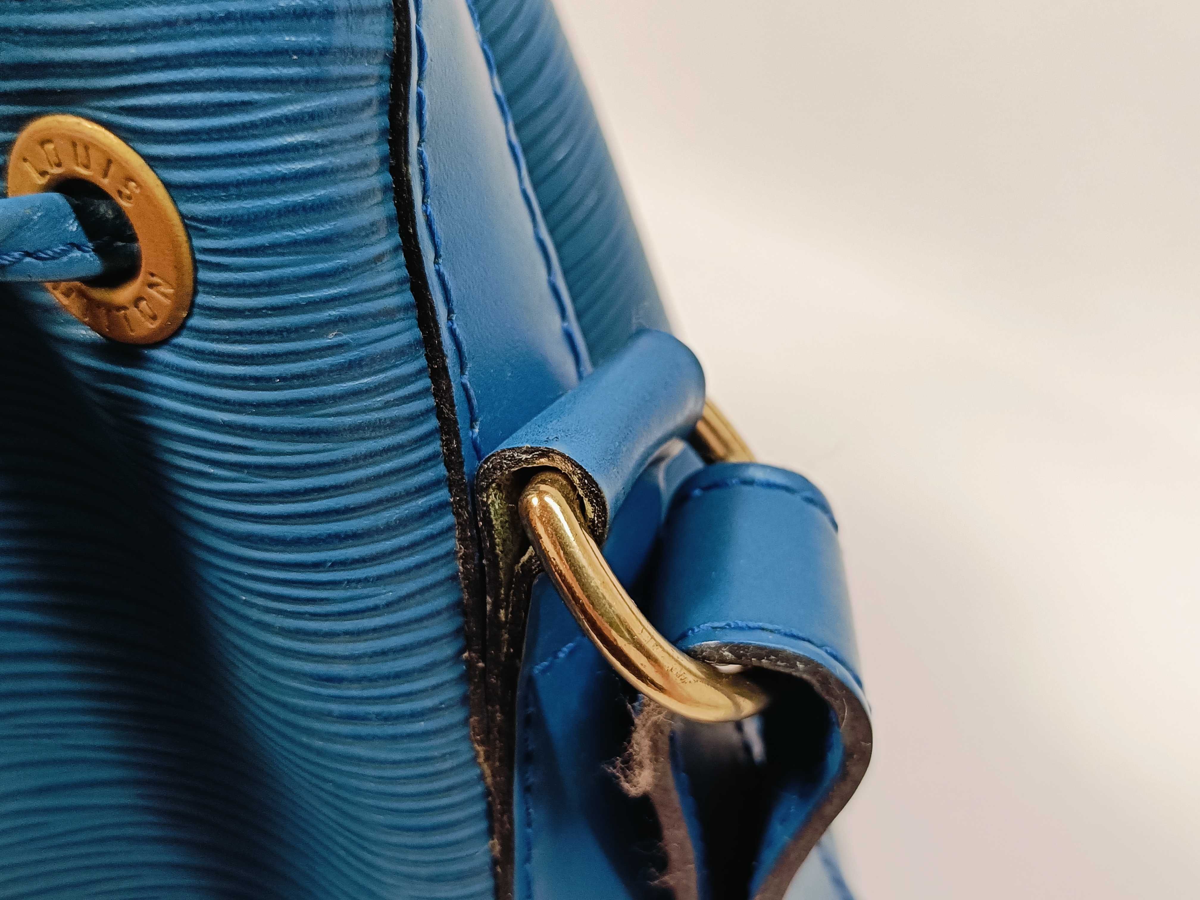 Epi Petit Noé Shoulder Bag — view 5