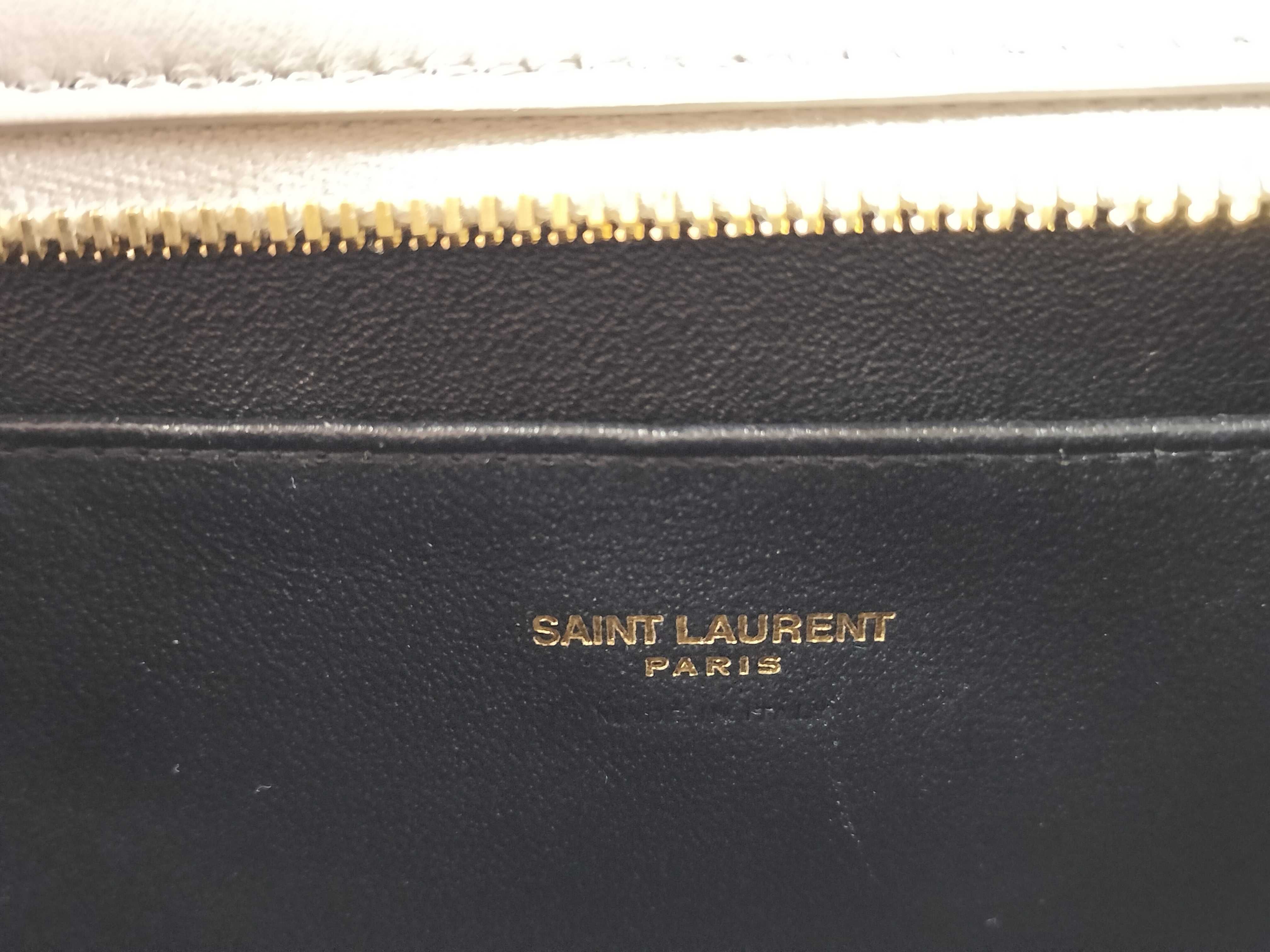 2-way Handbag/Shoulder Bag, Leather, Gold Hardware — view 9