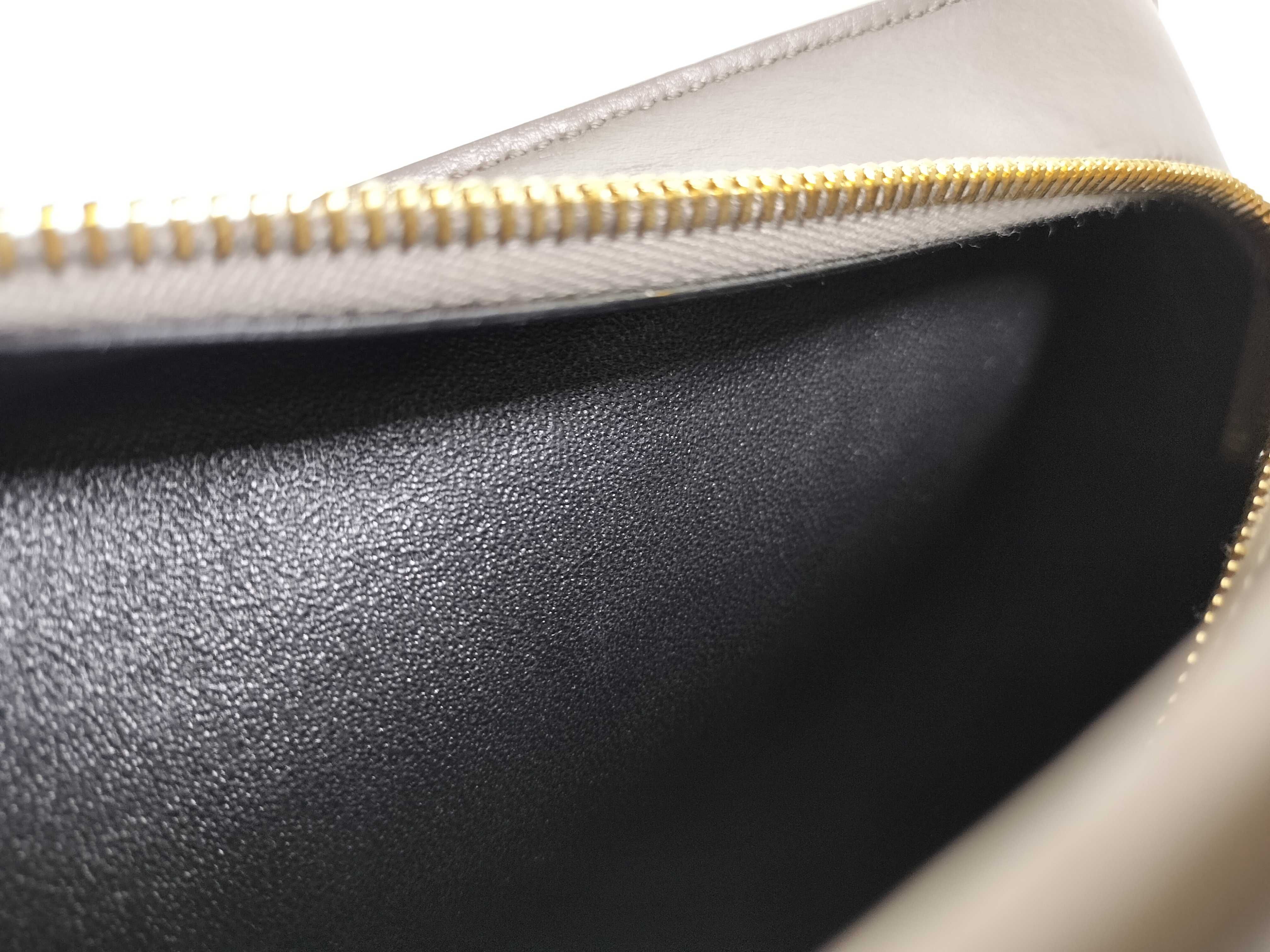 2-way Handbag/Shoulder Bag, Leather, Gold Hardware — view 10
