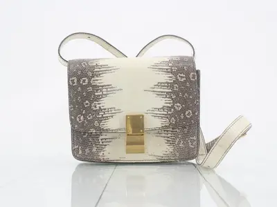 Classic Box Shoulder Bag