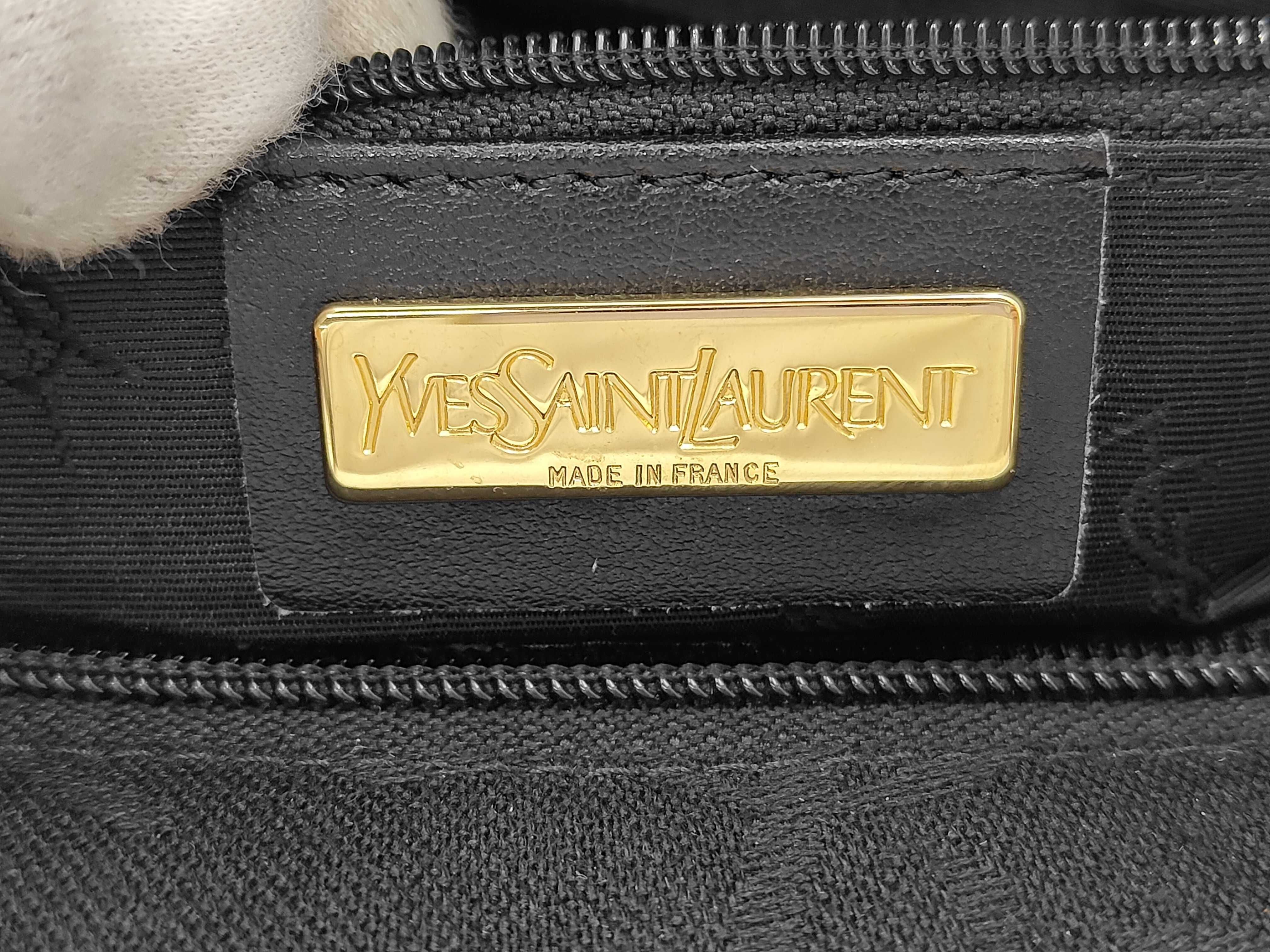logo charm canvas black tote bag — view 10