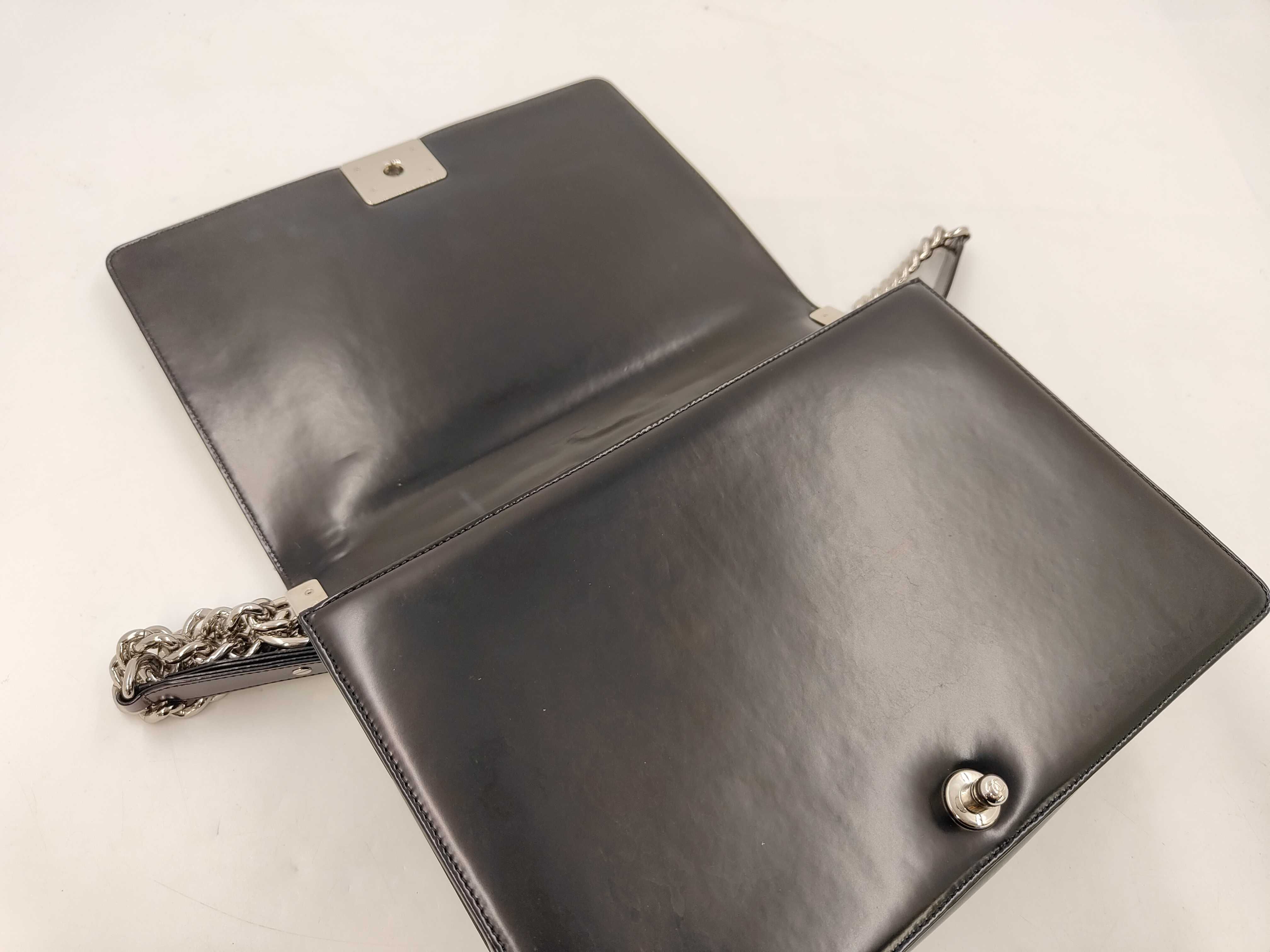 Boy Chanel Shoulder Bag — view 9