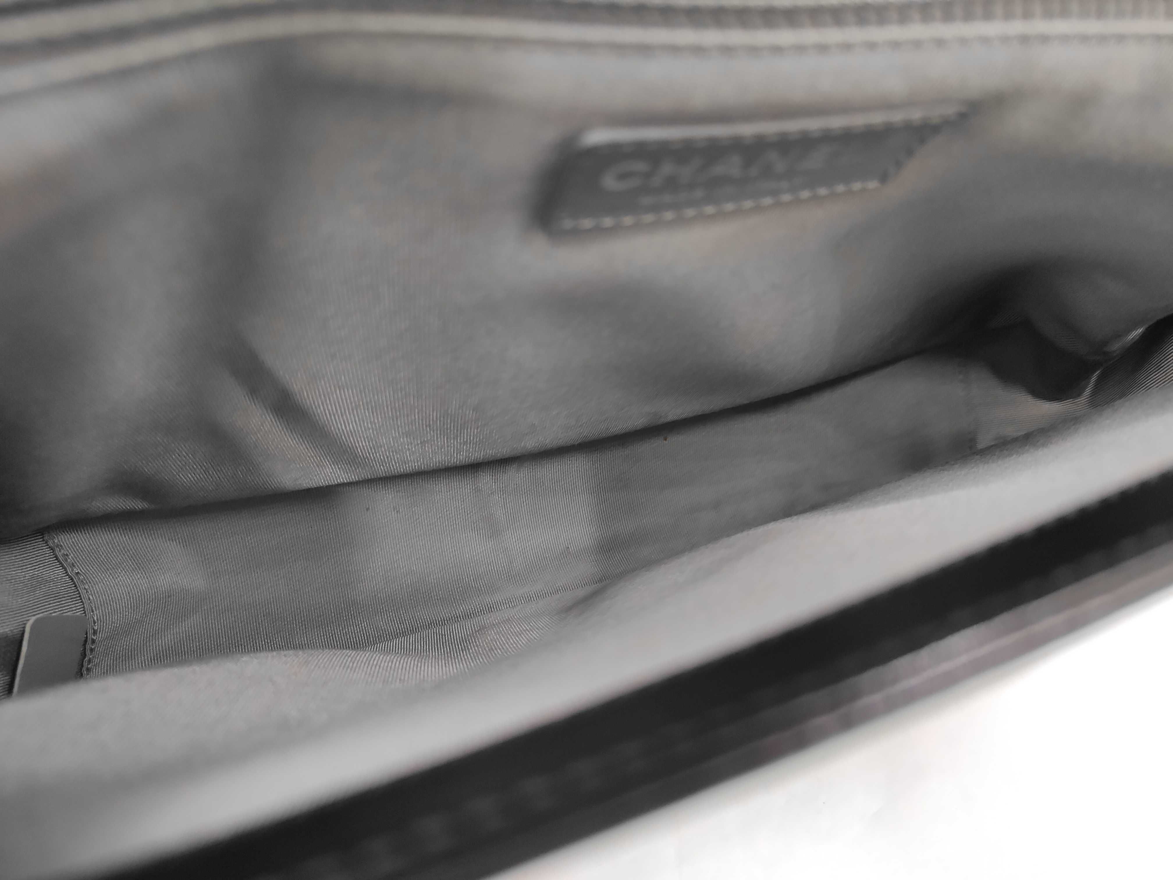 Boy Chanel Shoulder Bag — view 10