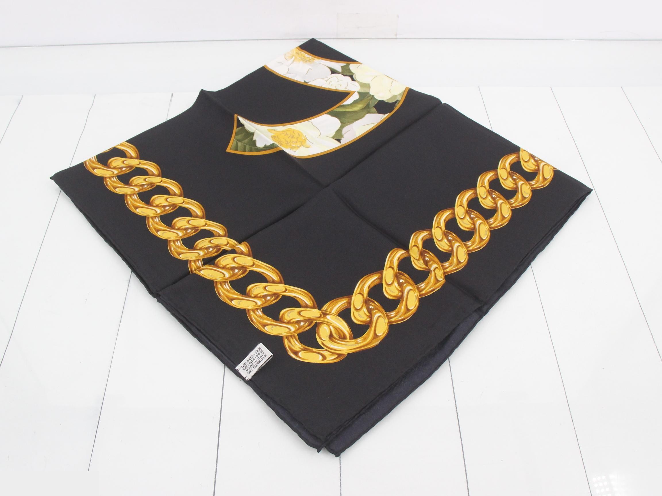 Other lines: Small items, accessories, scarves — view 2