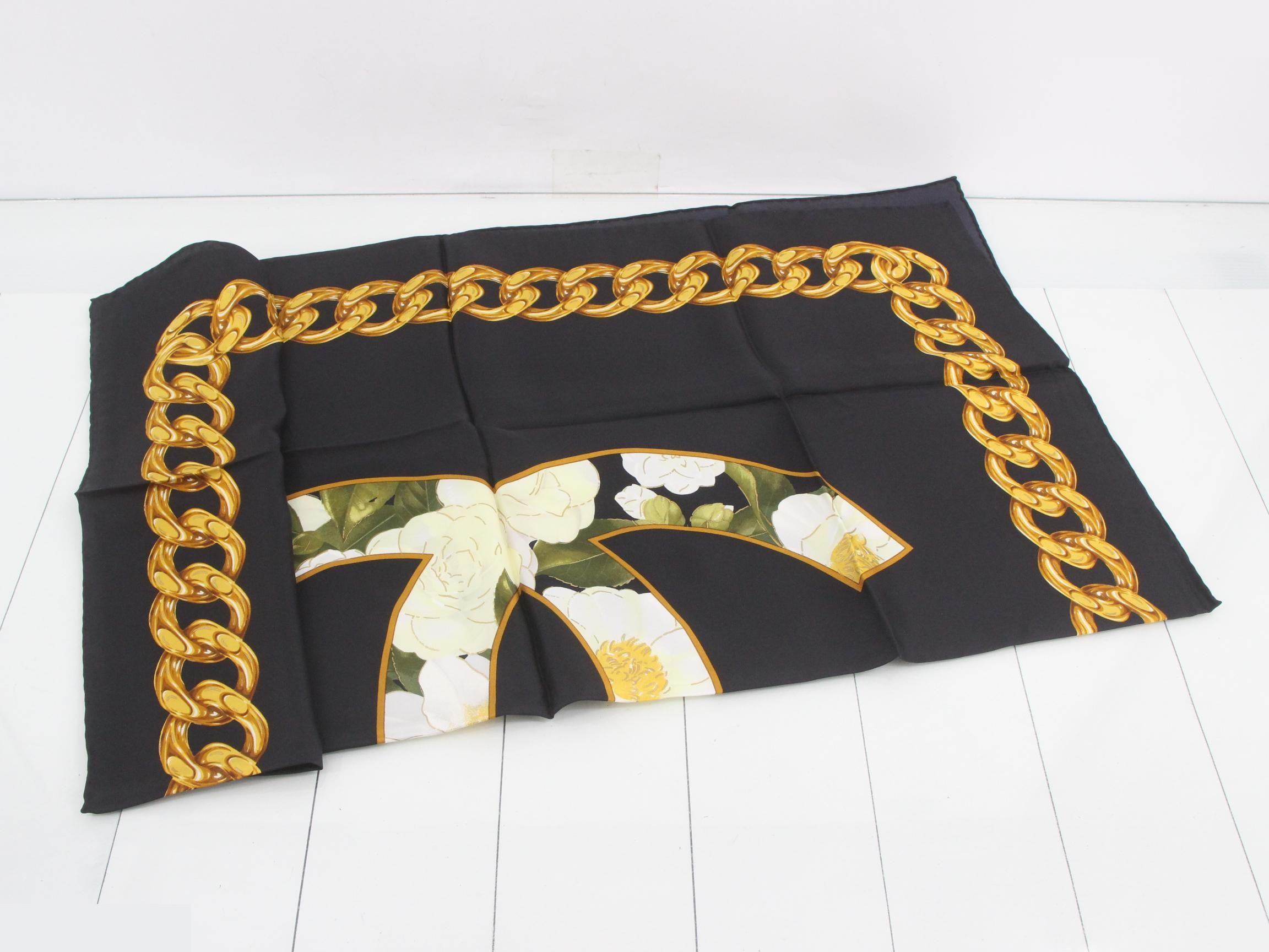 Other lines: Small items, accessories, scarves — view 3