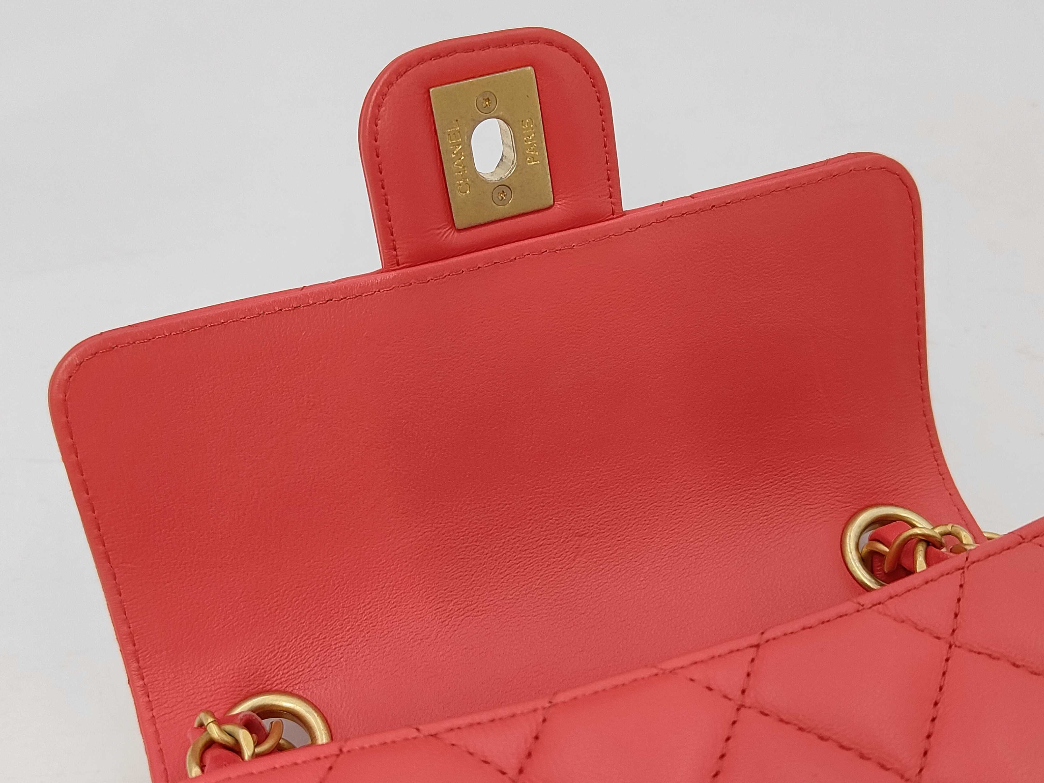 Shoulder Bag Mini Matelassé Random Number Shoulder Bag — view 11