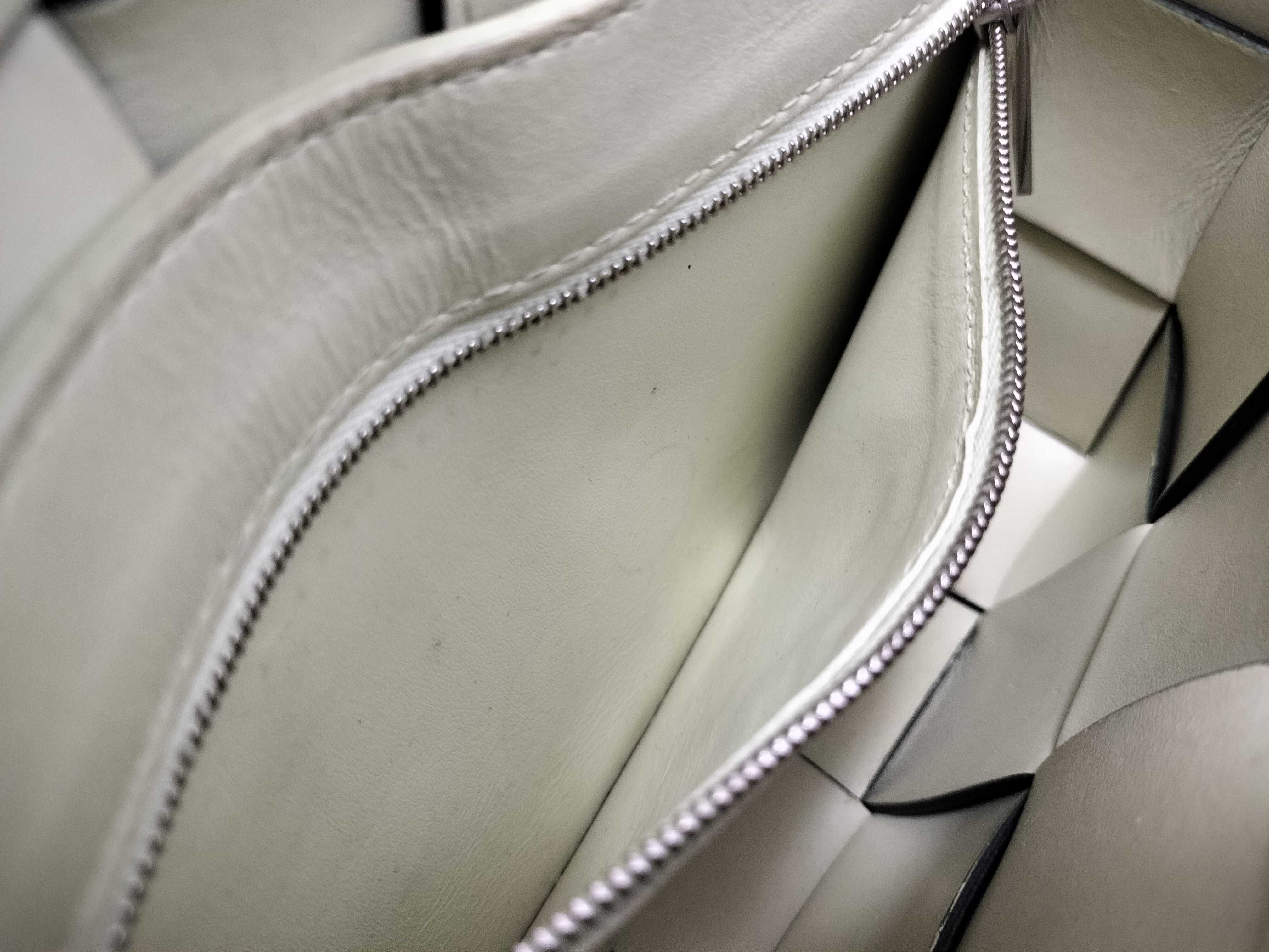 Maxi Intrecciato Cassette Leather Shoulder Bag, Dark Green — view 11
