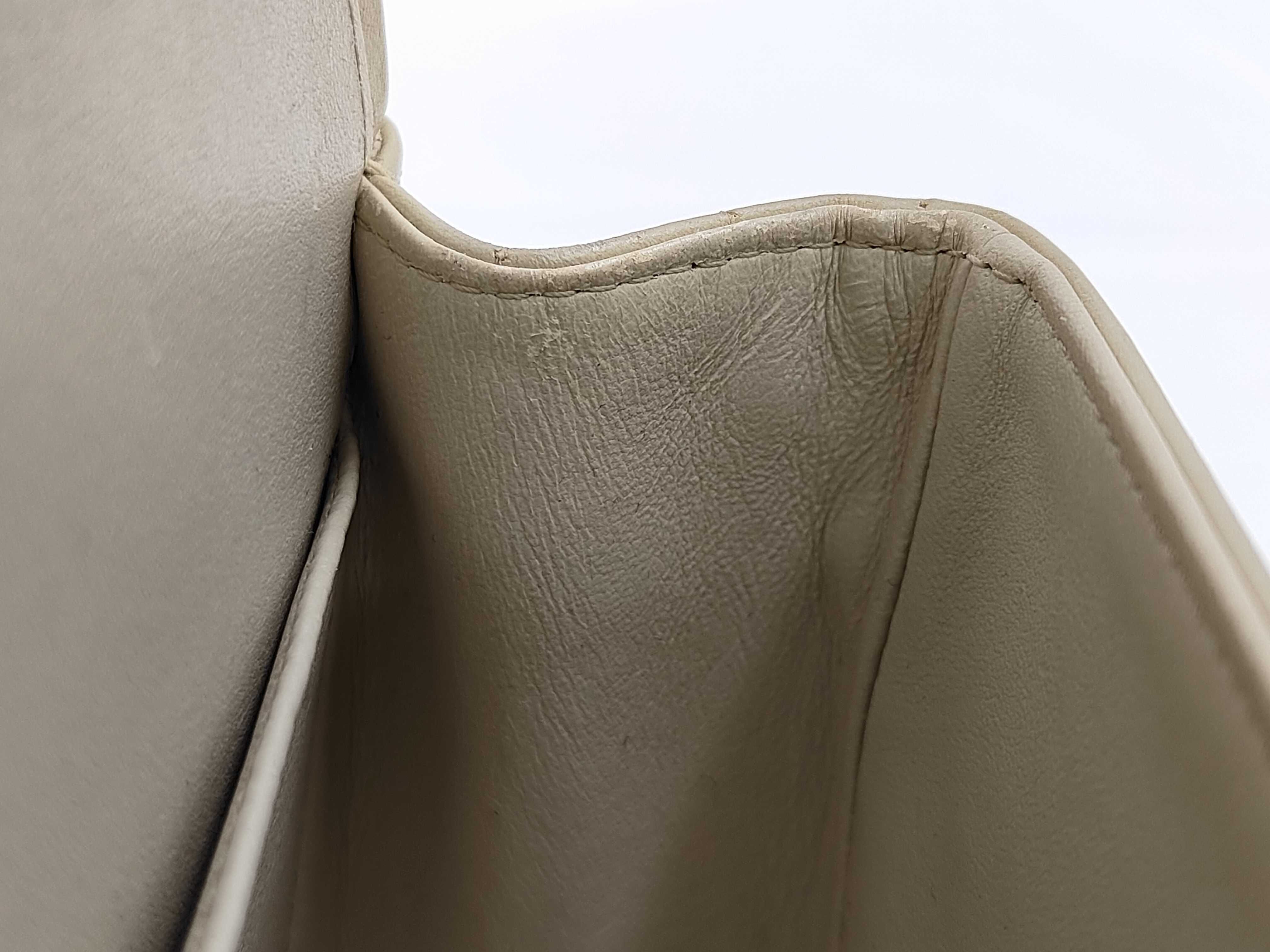 V-stitch double flap calfskin chain shoulder bag in beige. — view 9