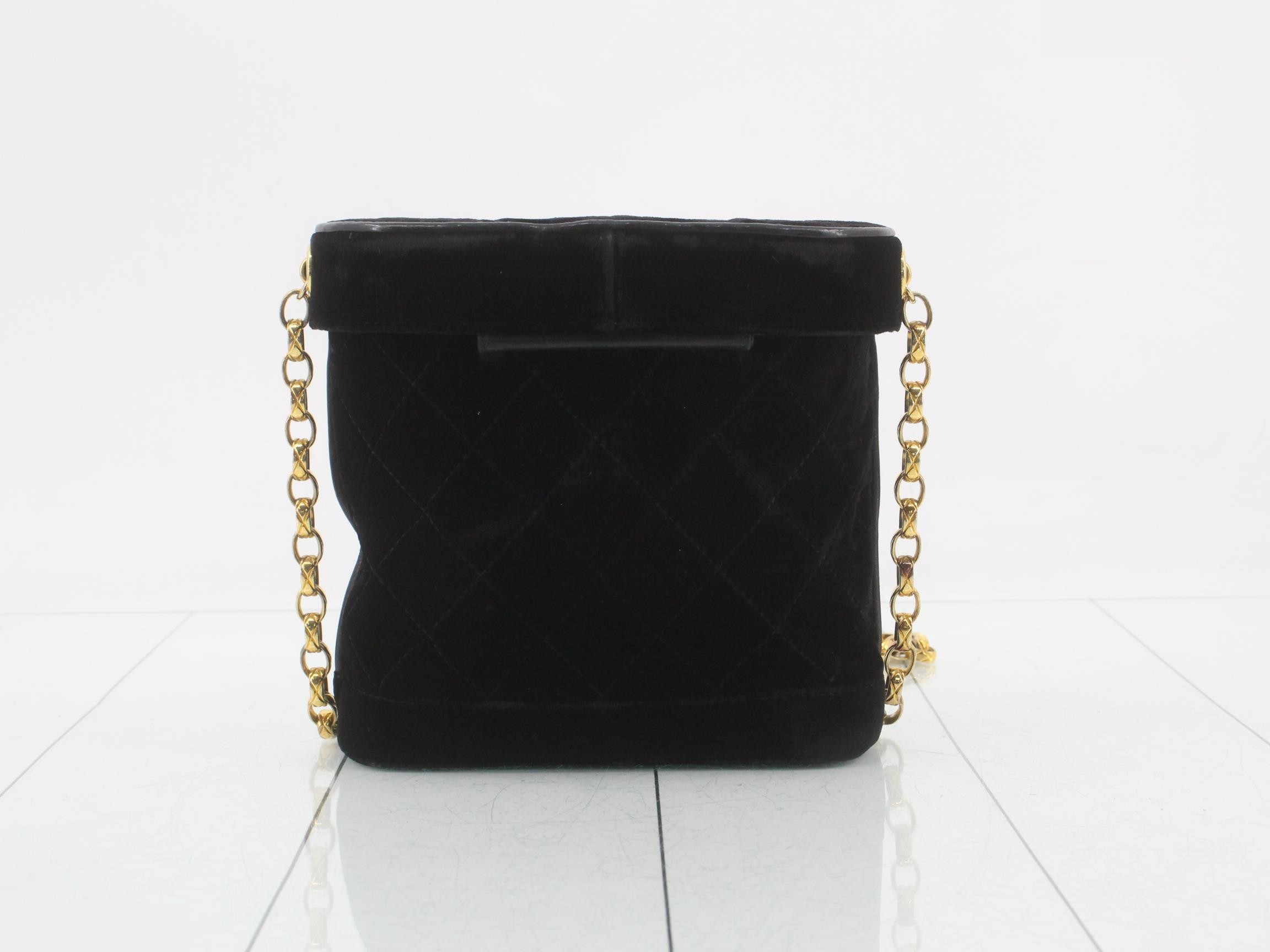 Matelassé (bag) - Shoulder bag — view 2
