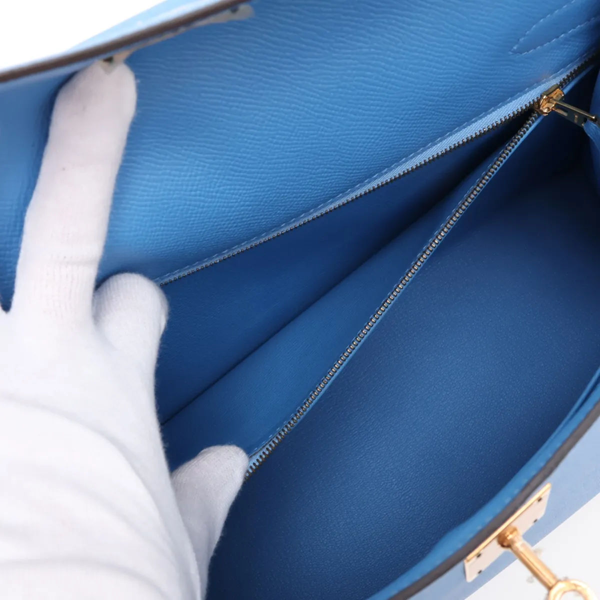 [Individually packaged] Hermes Kelly 32 Sellier Veau Epsom Azur Gold Hardware T: 2015 — view 9