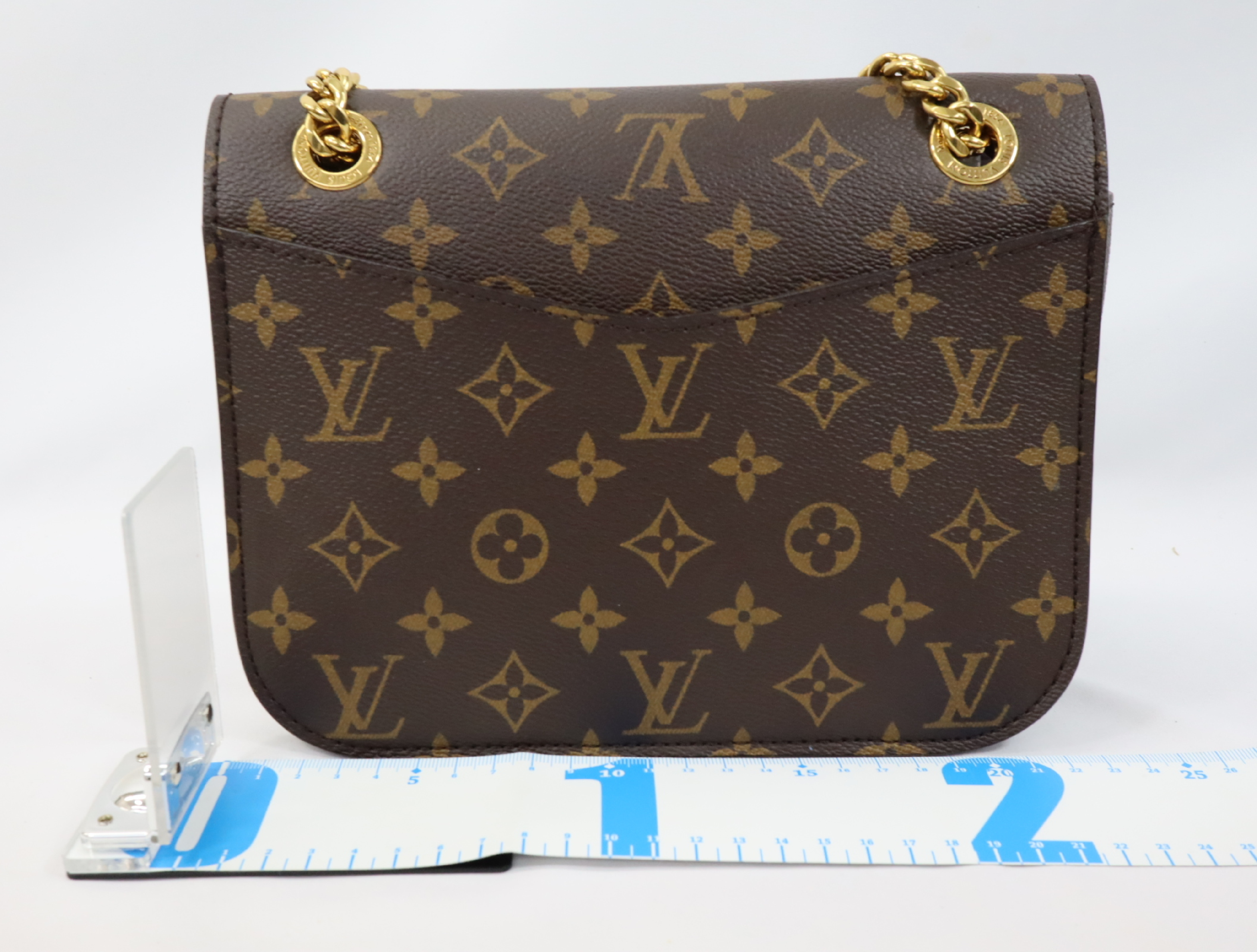 Monogram Passy M45592 Shoulder Bag (RFID detected) — view 2