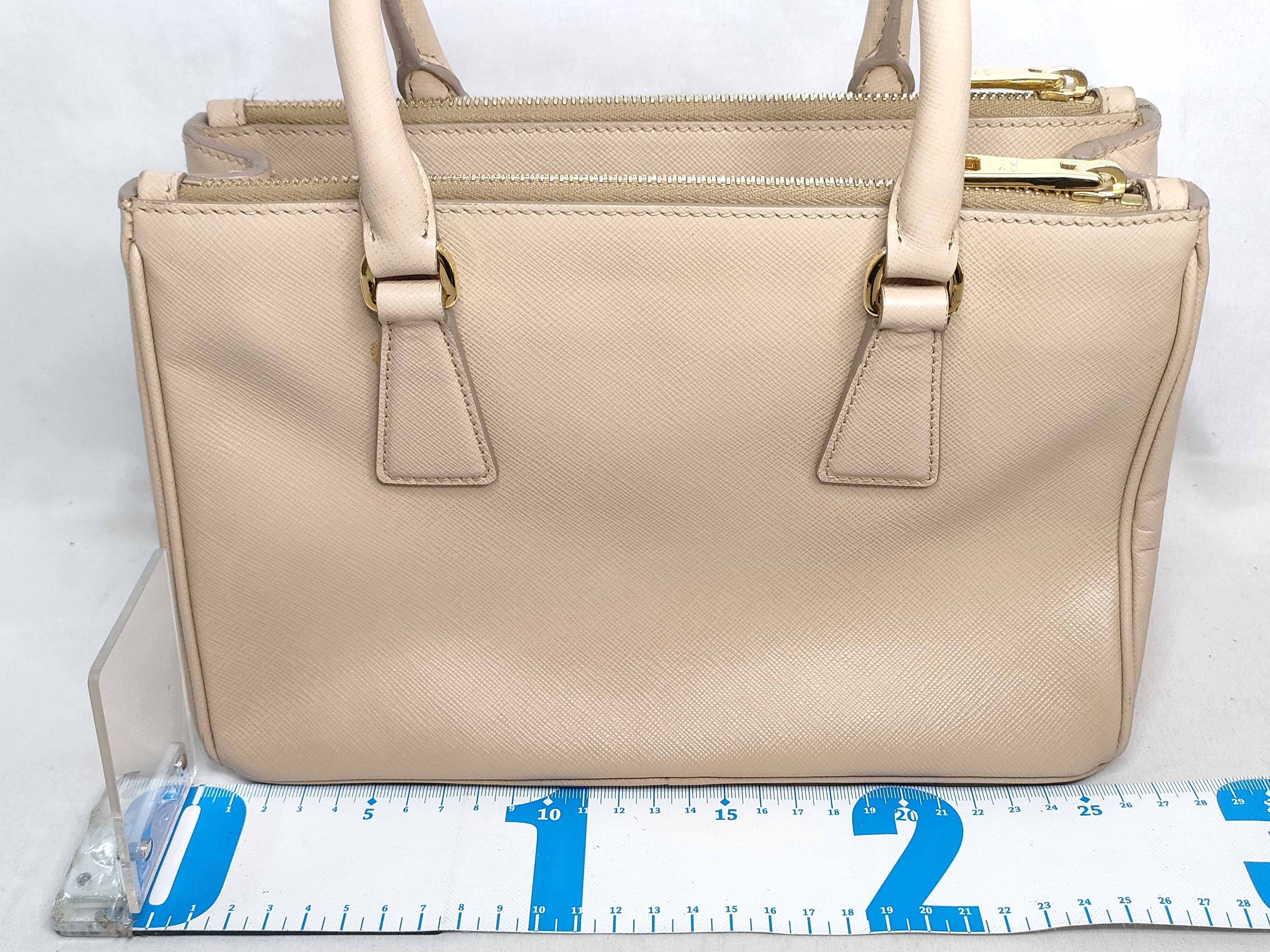 ID- Saffiano Lux Galeria Cowhide 2-Way Handbag Beige 1BA863 Handbag — view 2