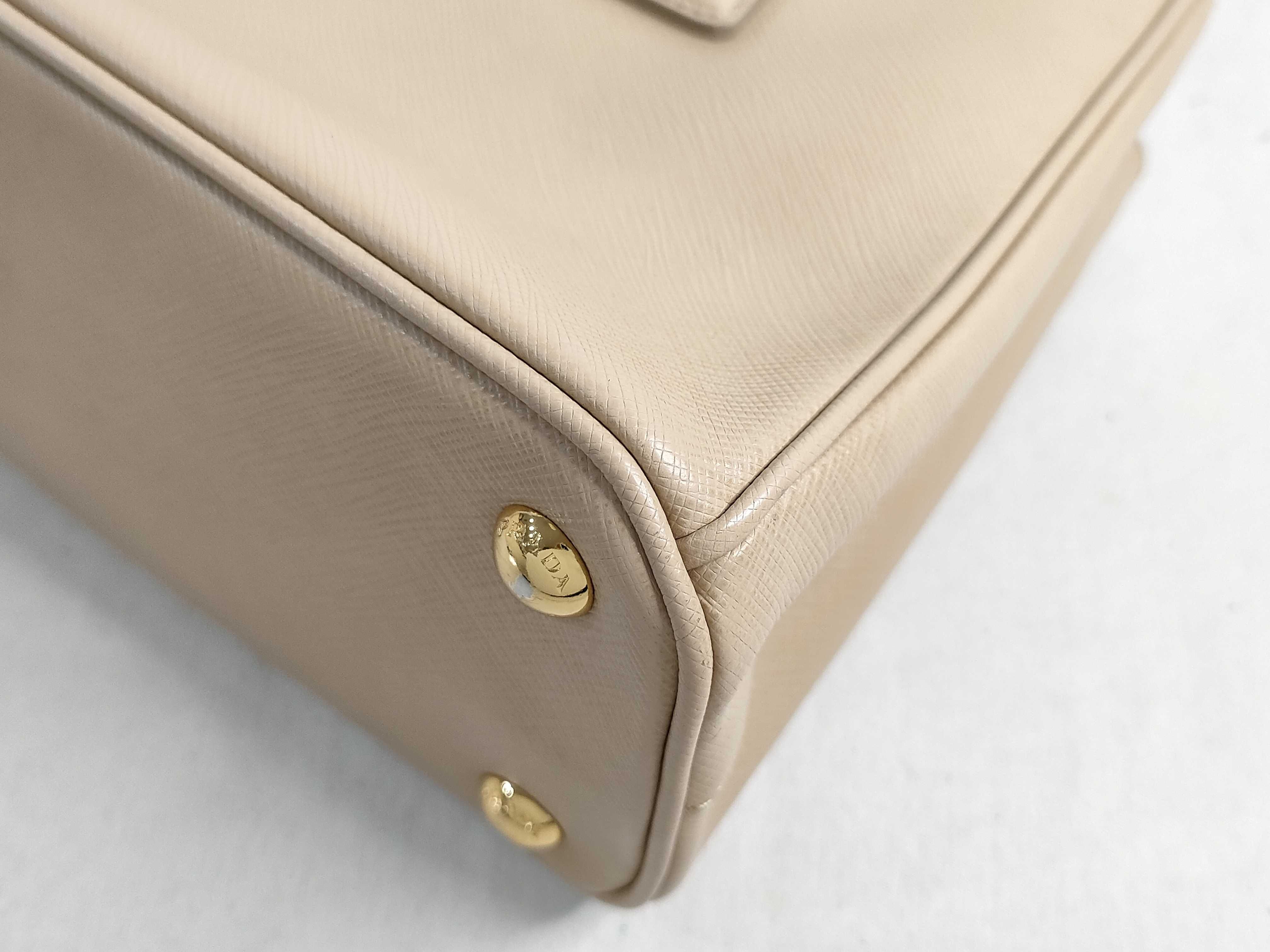 ID- Saffiano Lux Galeria Cowhide 2-Way Handbag Beige 1BA863 Handbag — view 7