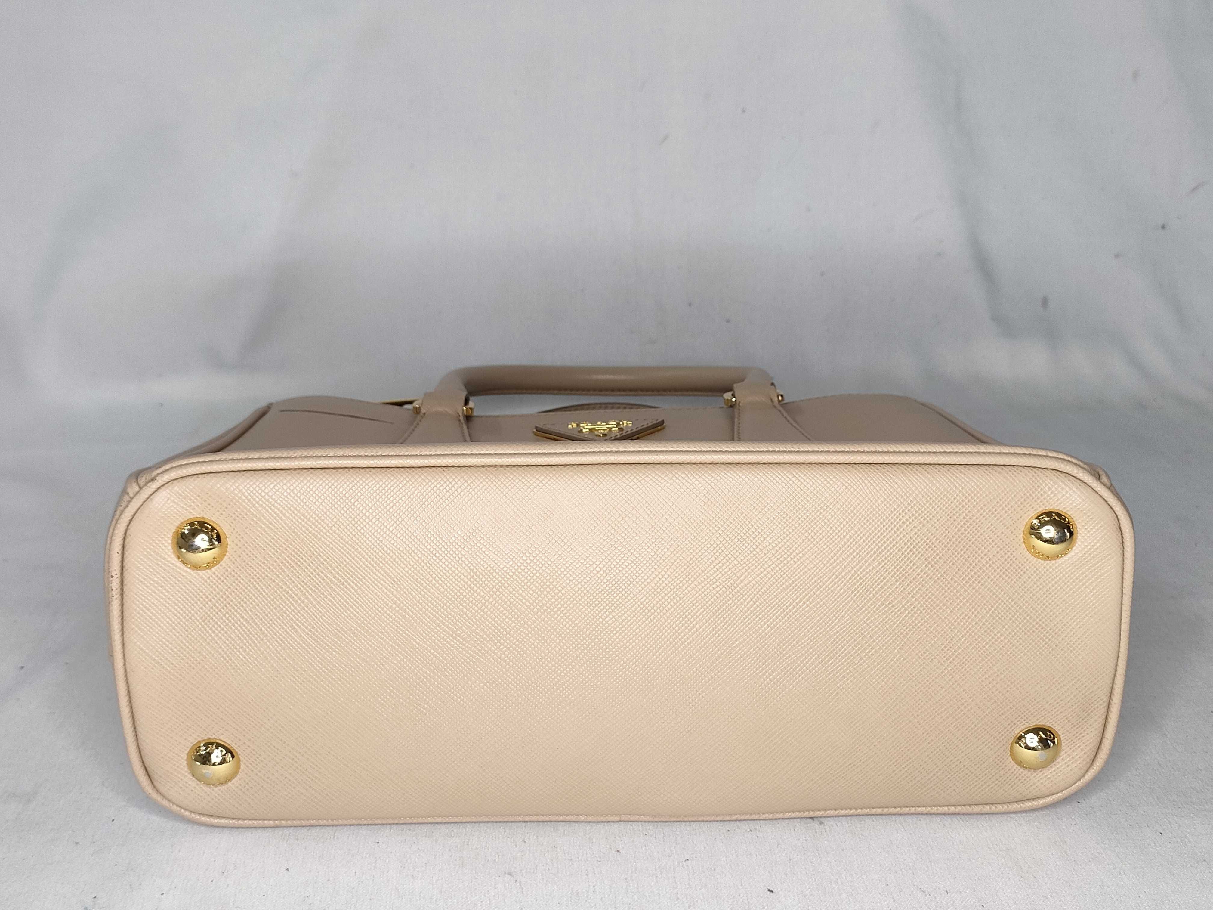 ID- Saffiano Lux Galeria Cowhide 2-Way Handbag Beige 1BA863 Handbag — view 8