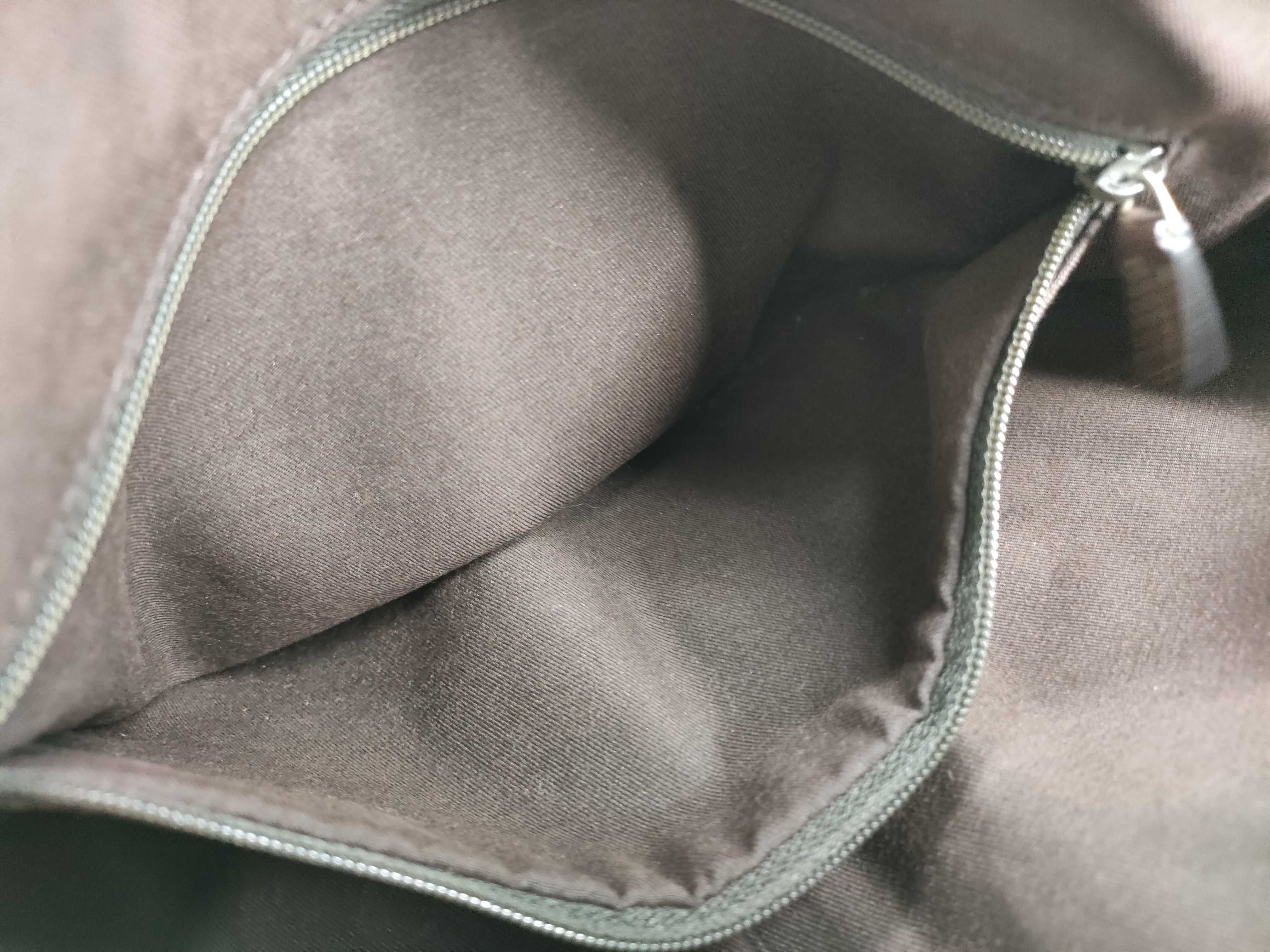 GG Canvas Abby Shoulder Bag — view 11