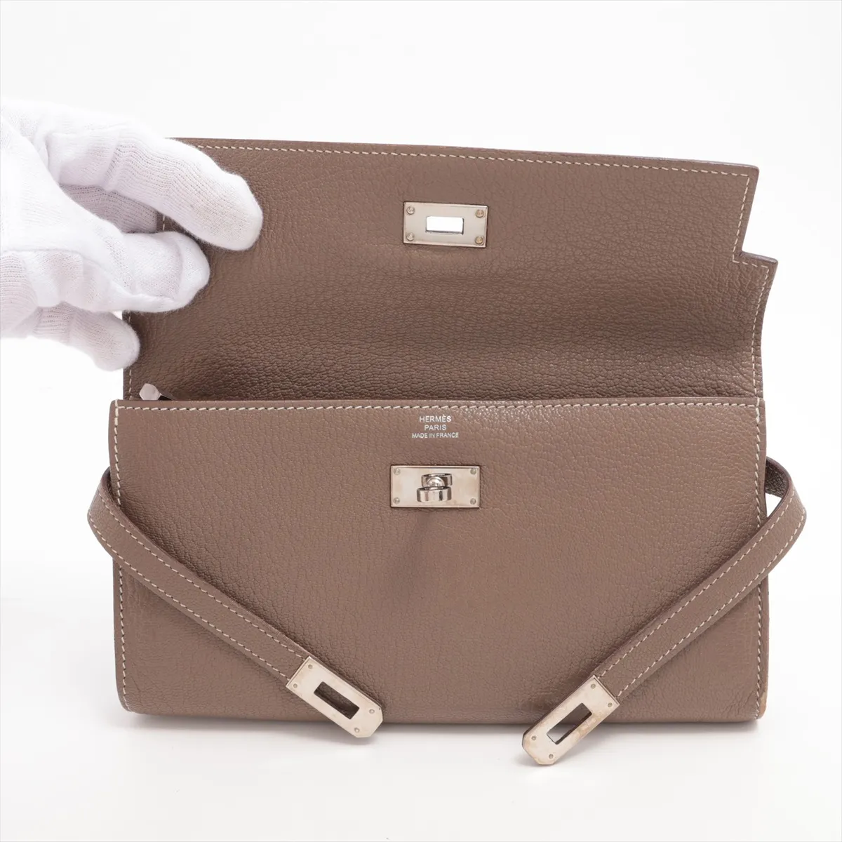 Kelly Wallet Chevre Mysore Long Wallet Etoupe Silver Hardware T:2015 — view 3