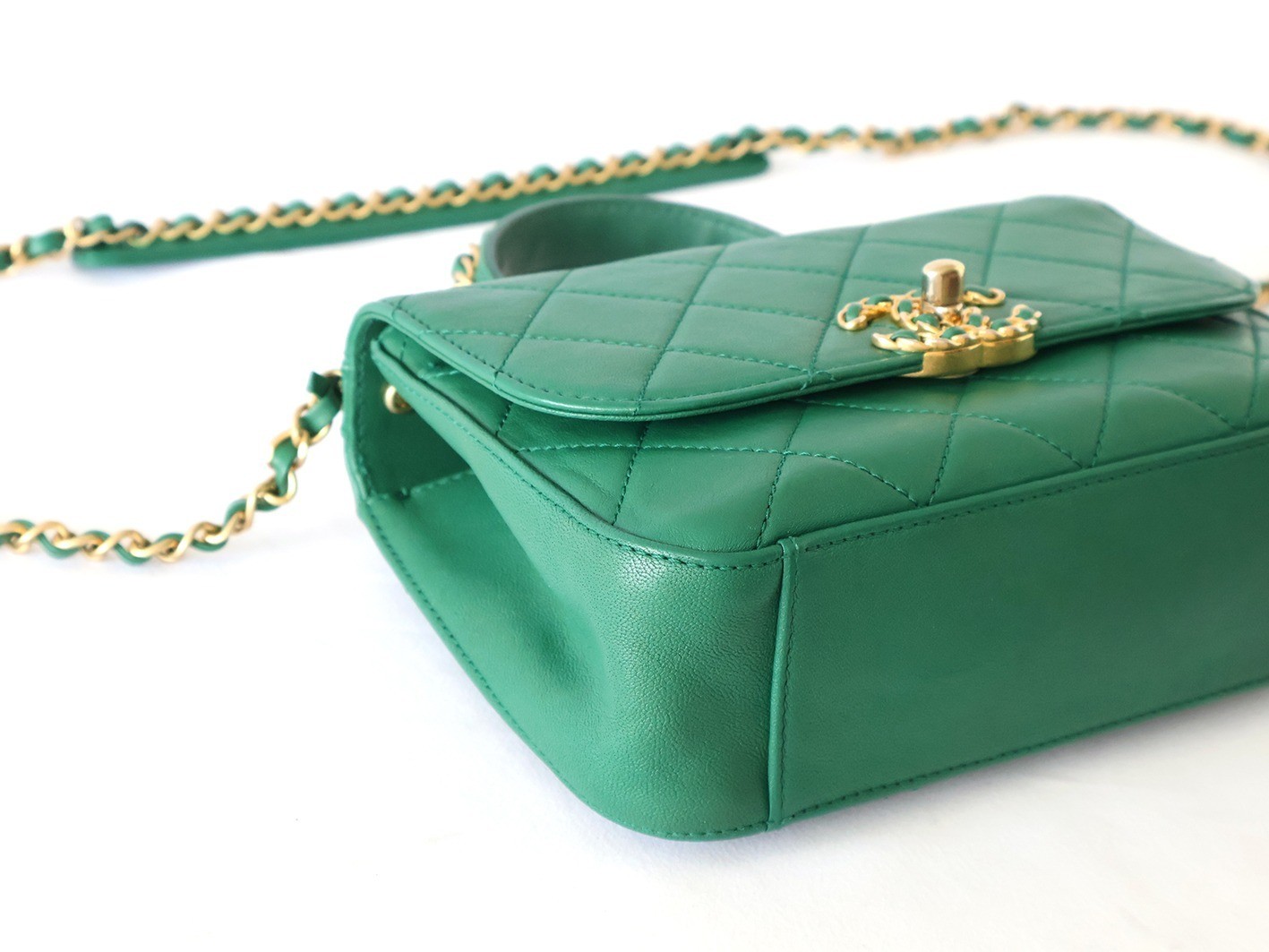 Matelassé Lambskin 2-Way Chain Shoulder Bag, Green — view 3