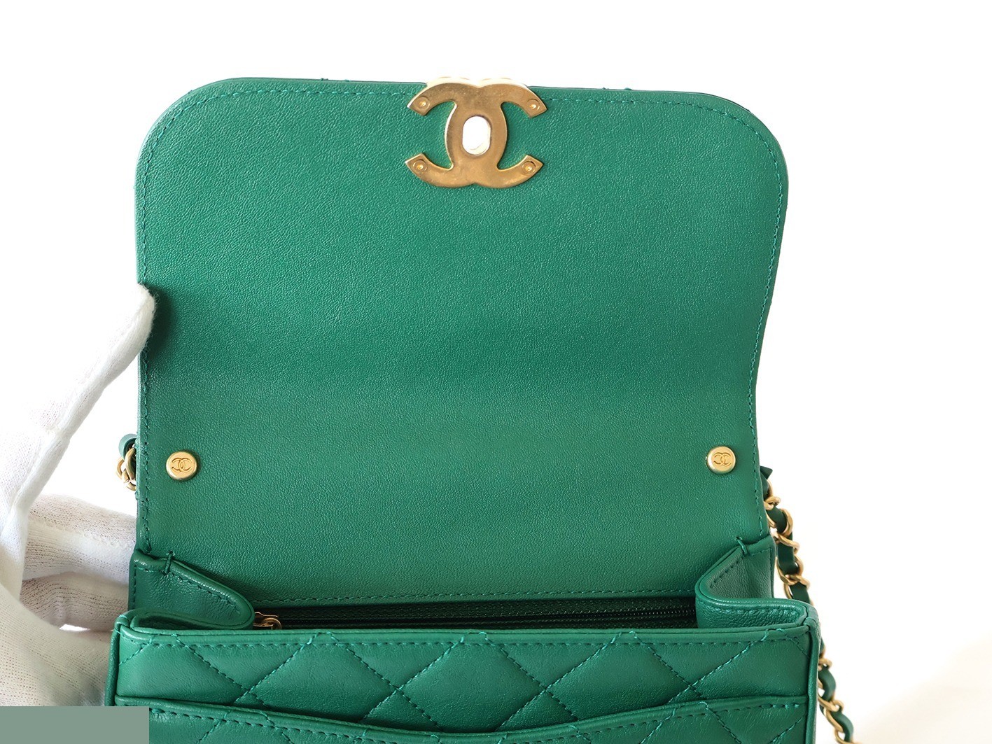 Matelassé Lambskin 2-Way Chain Shoulder Bag, Green — view 10