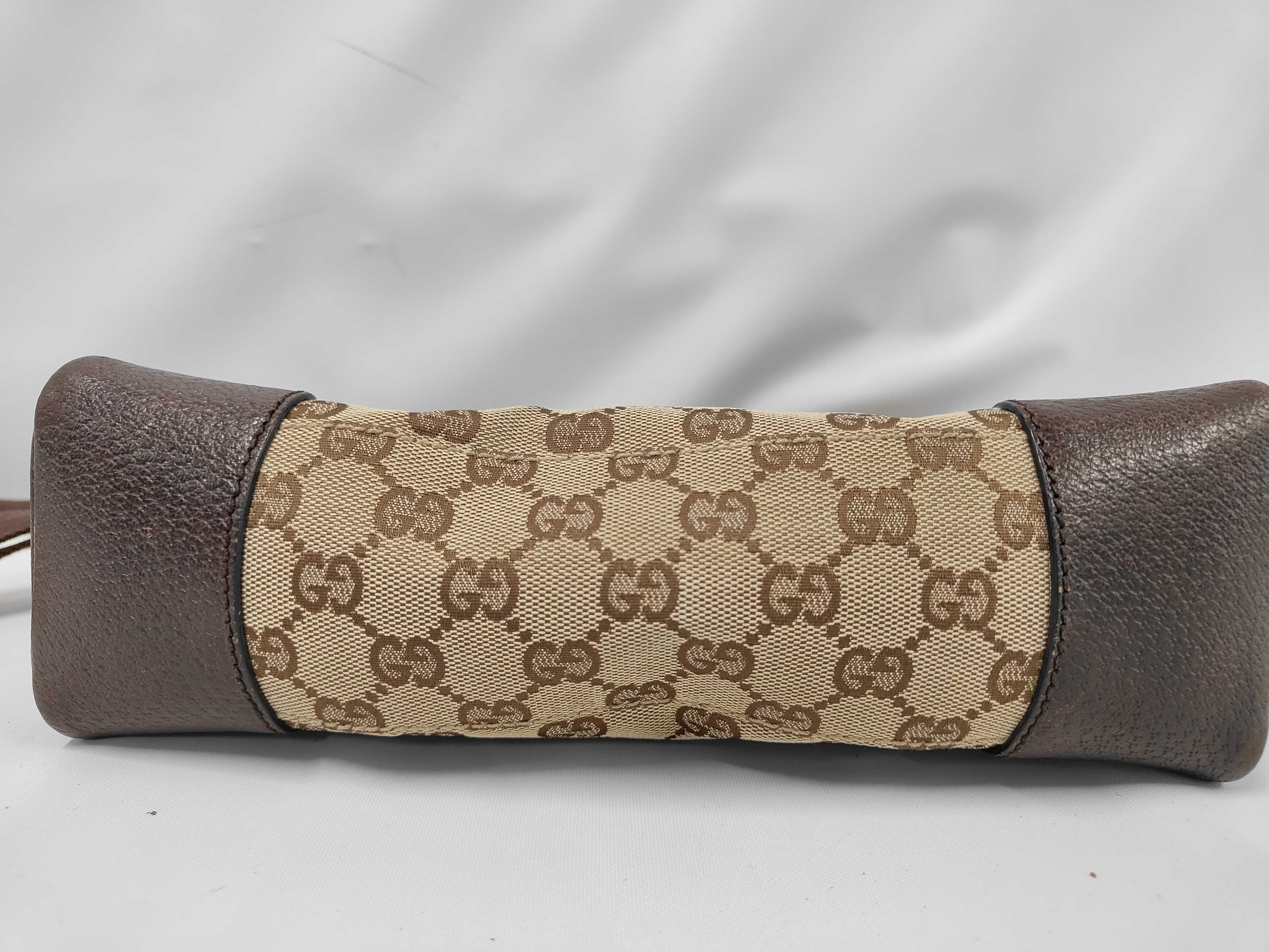 GG Canvas Shoulder Bag — view 4