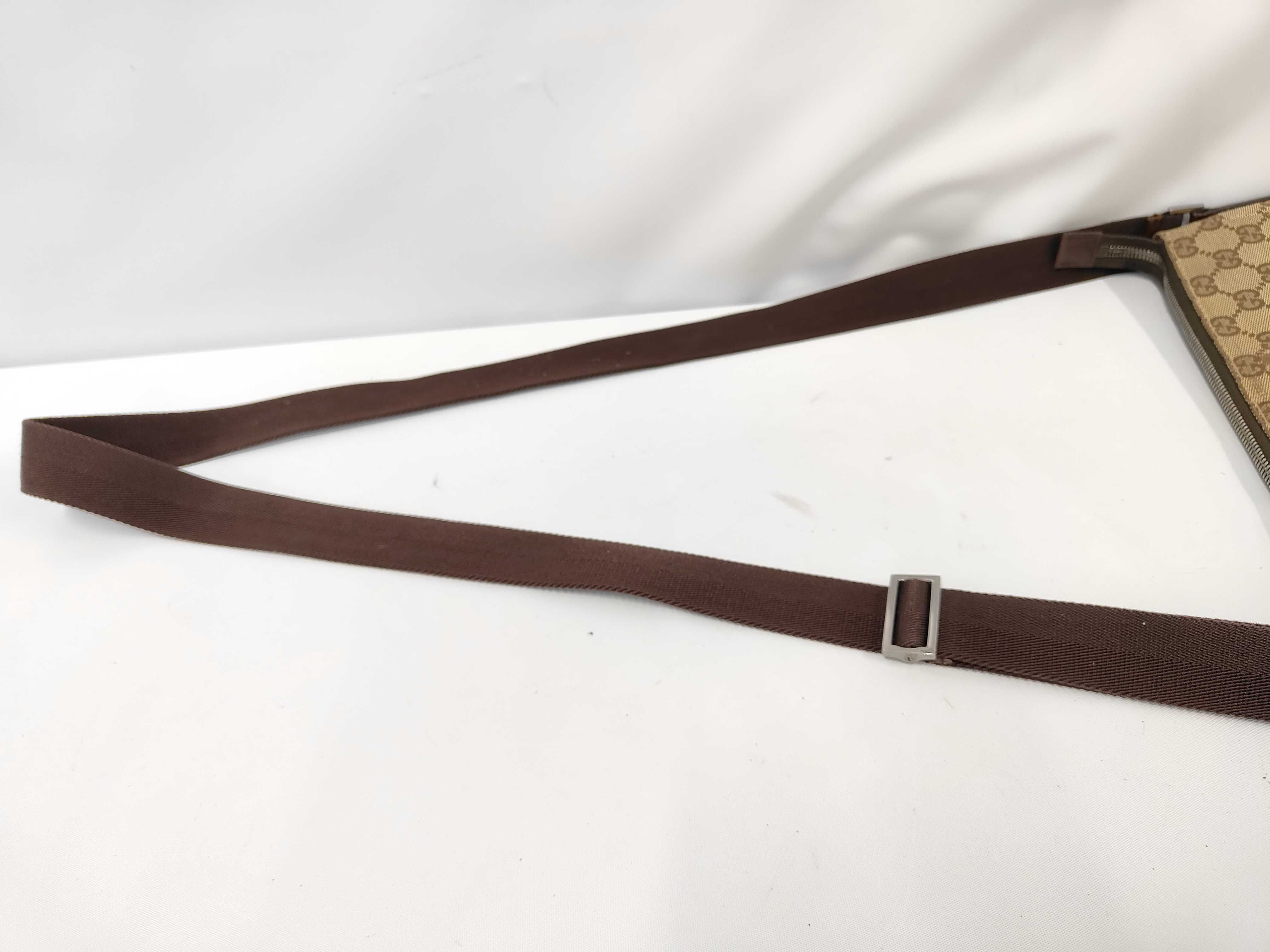 GG Canvas Shoulder Bag — view 5