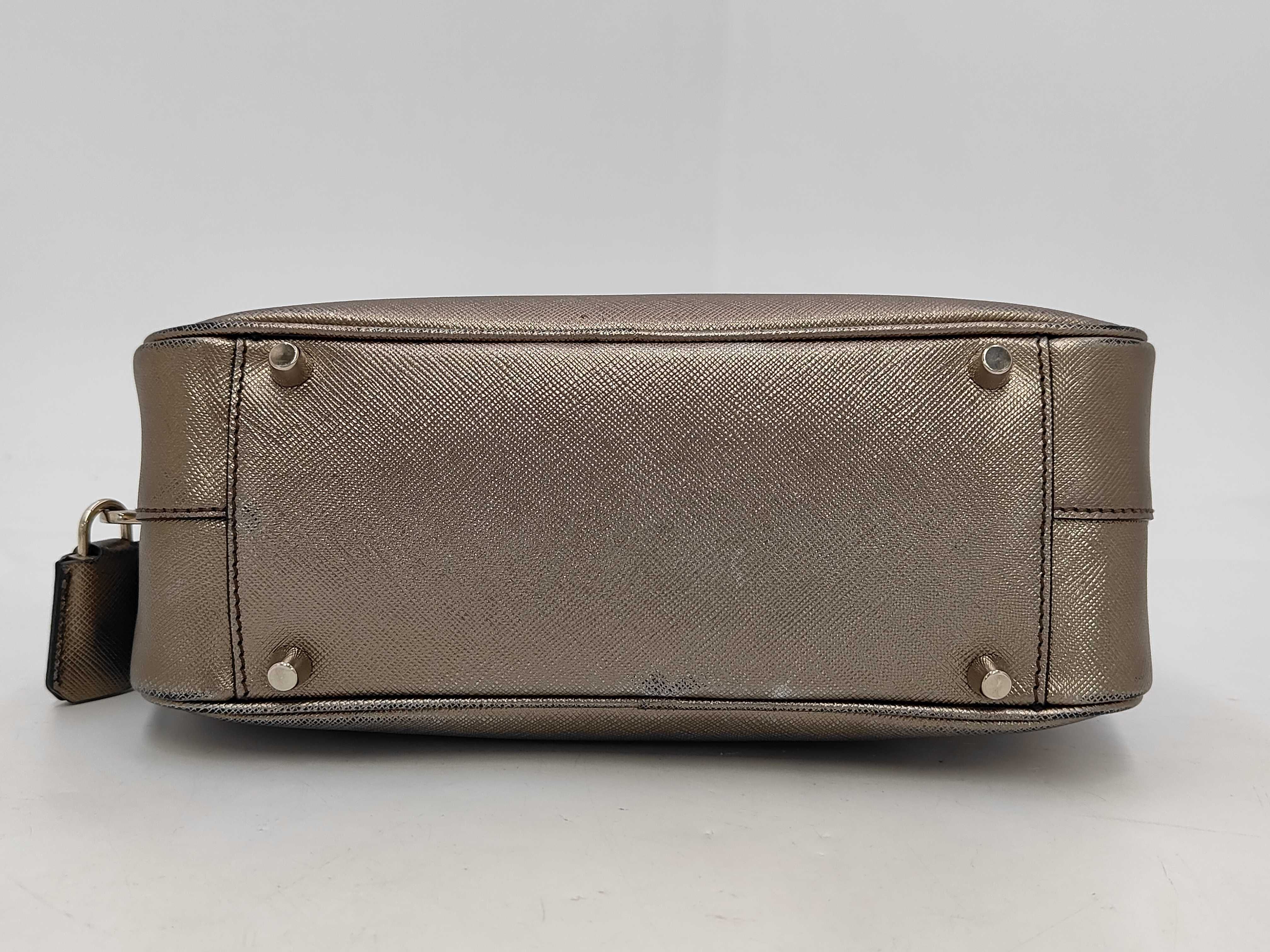 handbag — view 3