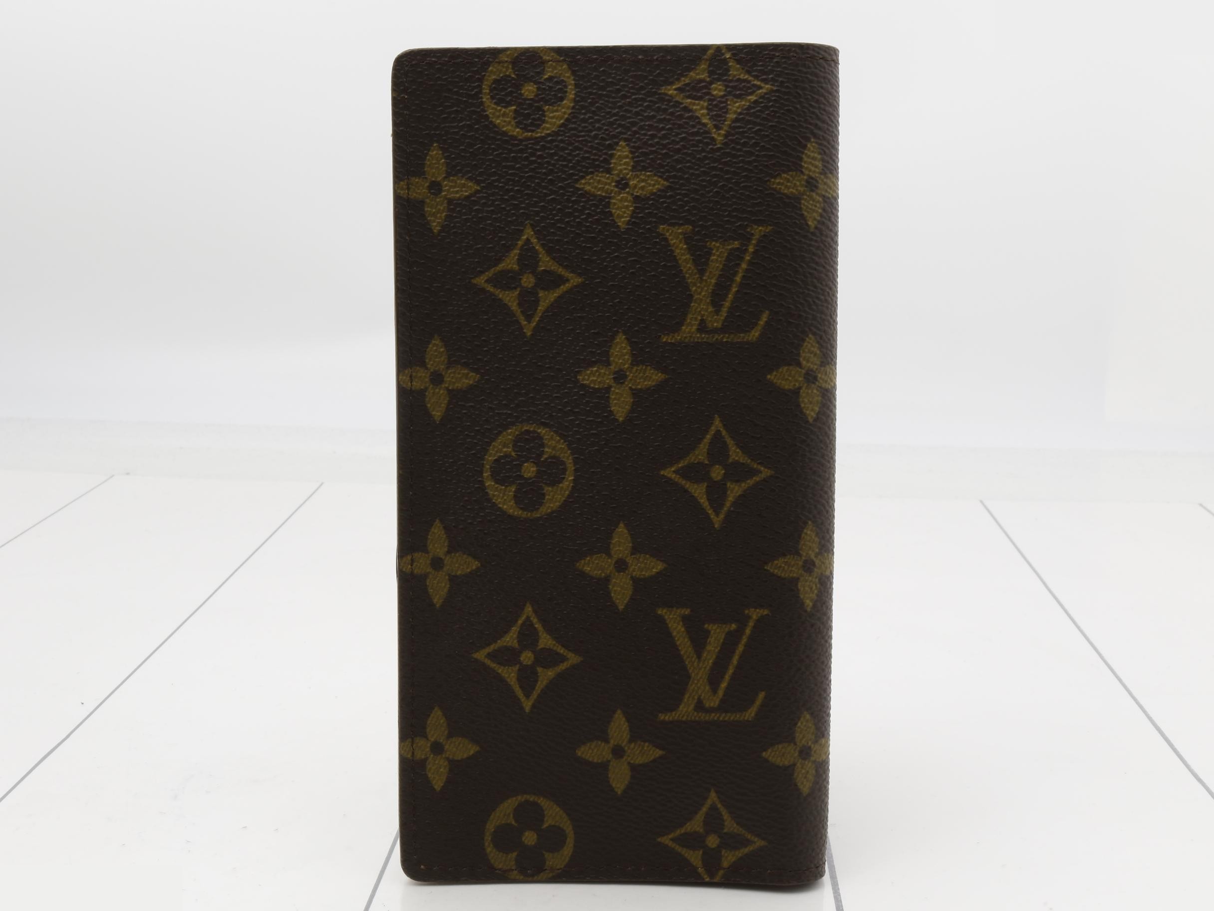 Long wallet — view 2