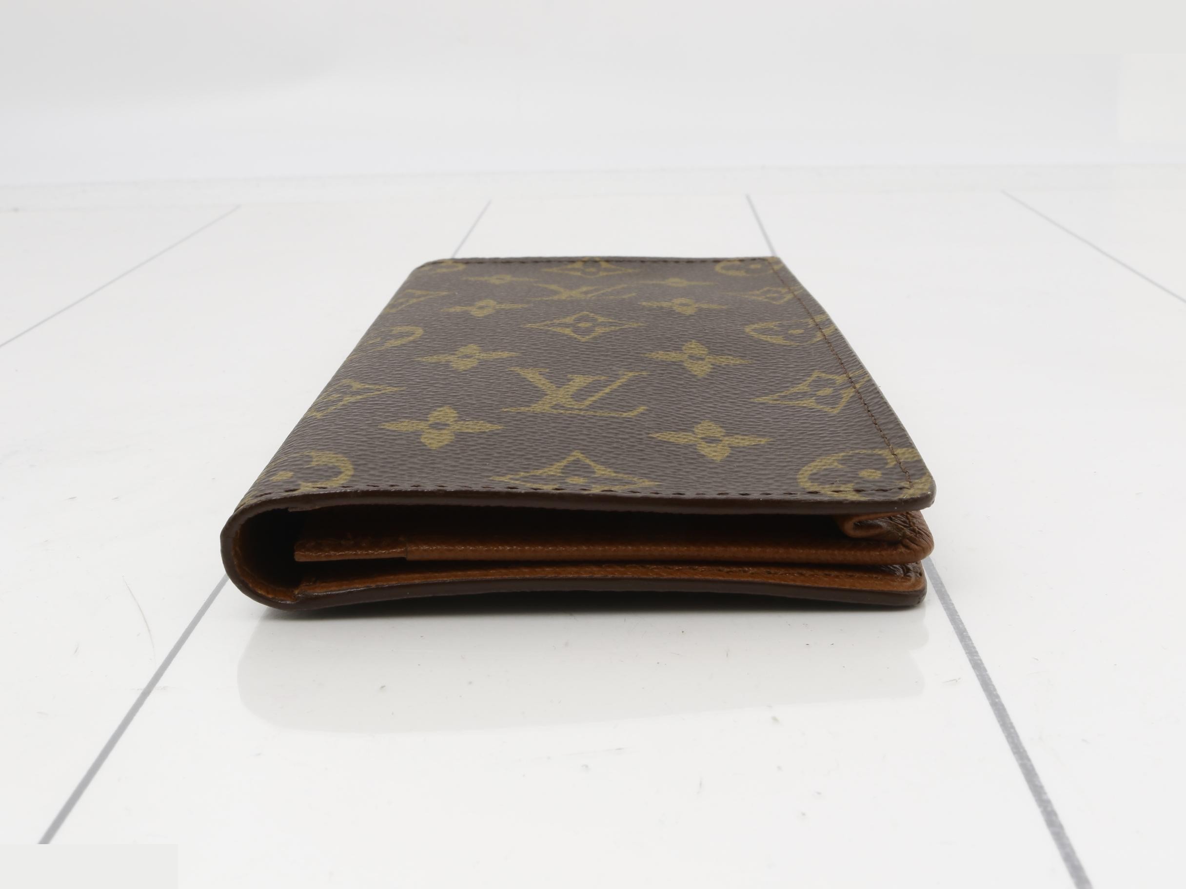 Long wallet — view 3
