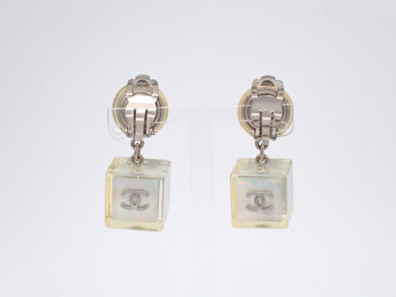 No. 5 Cube-shaped earrings 97P — view 2