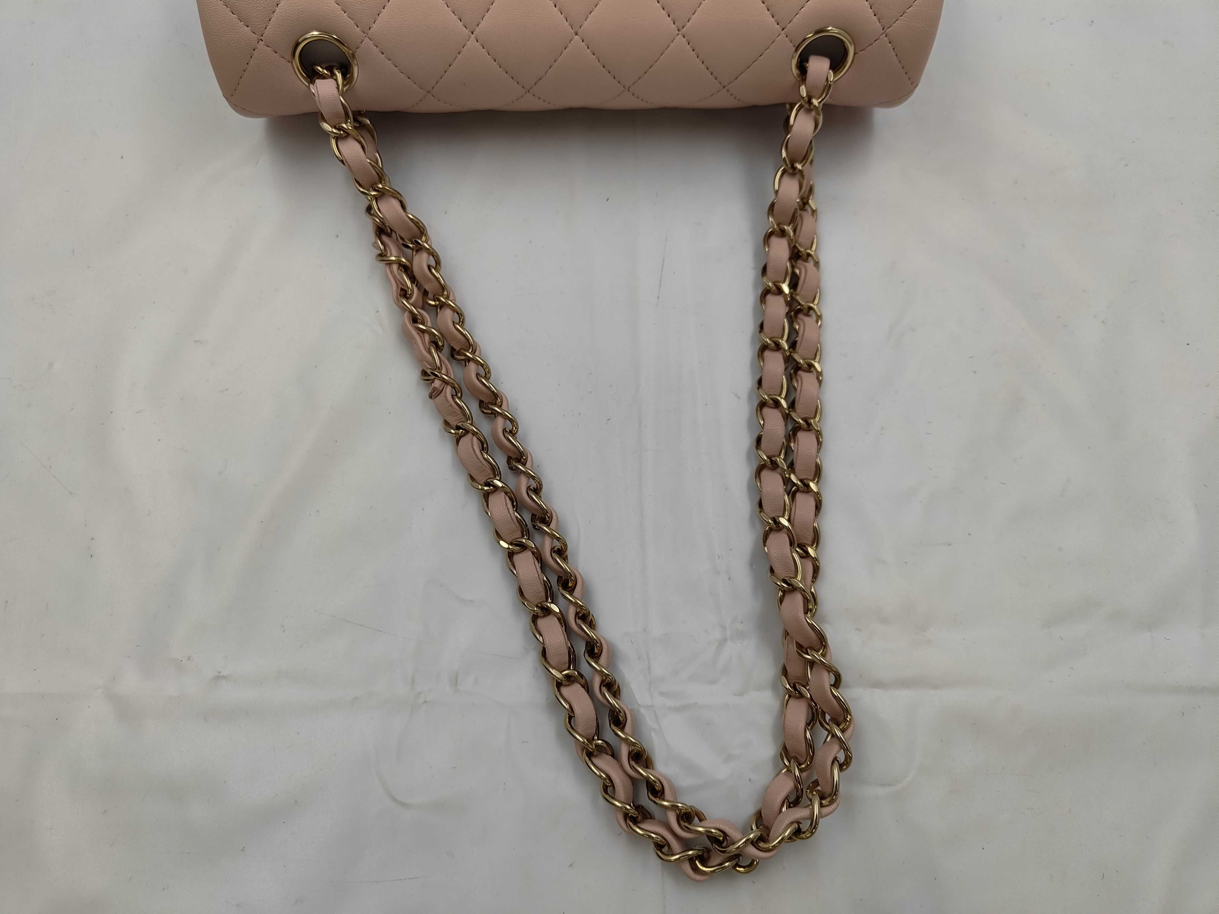 Matelassé 23 Lambskin Light Pink Gold Hardware Double Flap Shoulder Bag with Serial Number Plate — view 3