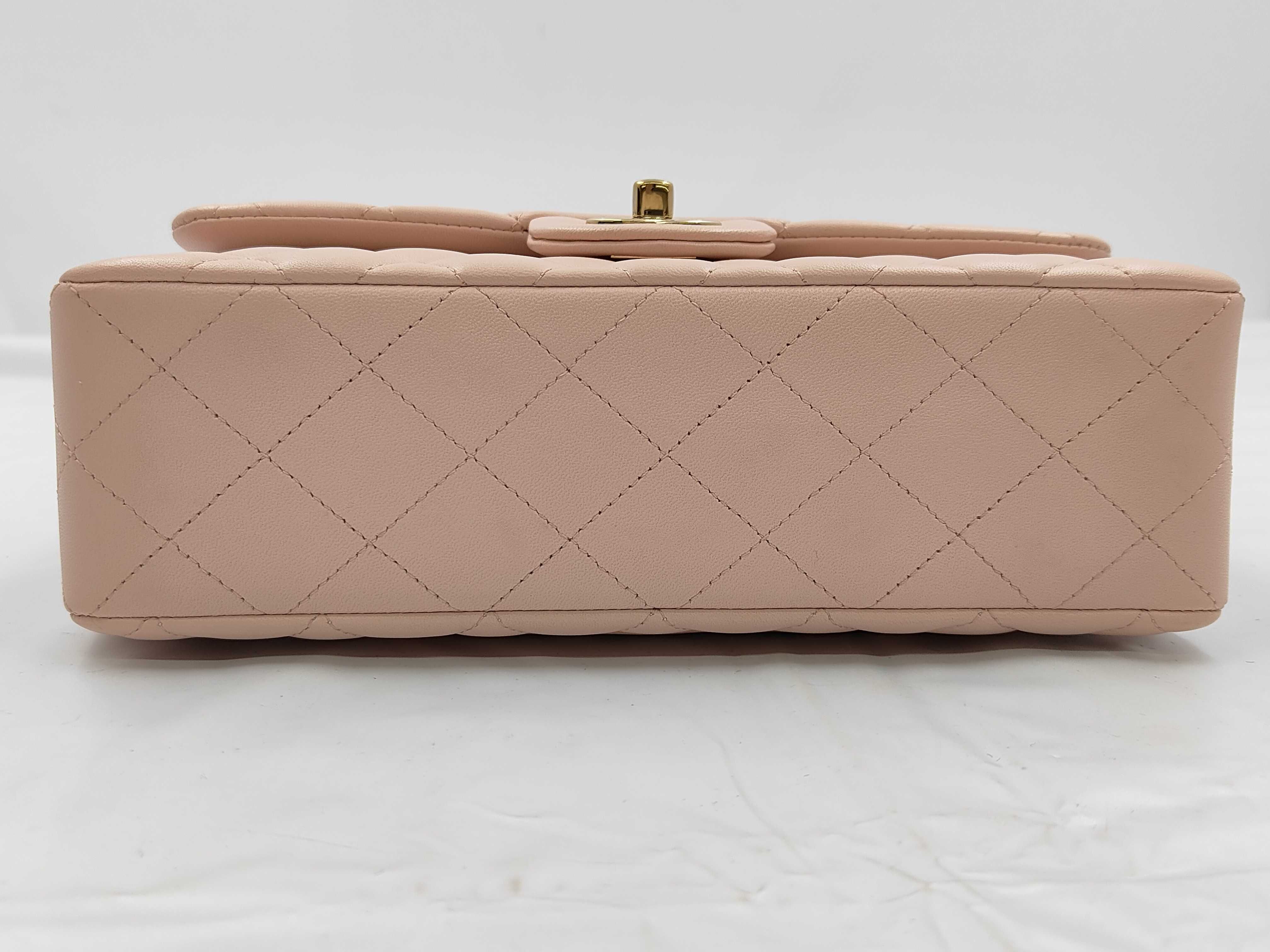 Matelassé 23 Lambskin Light Pink Gold Hardware Double Flap Shoulder Bag with Serial Number Plate — view 6
