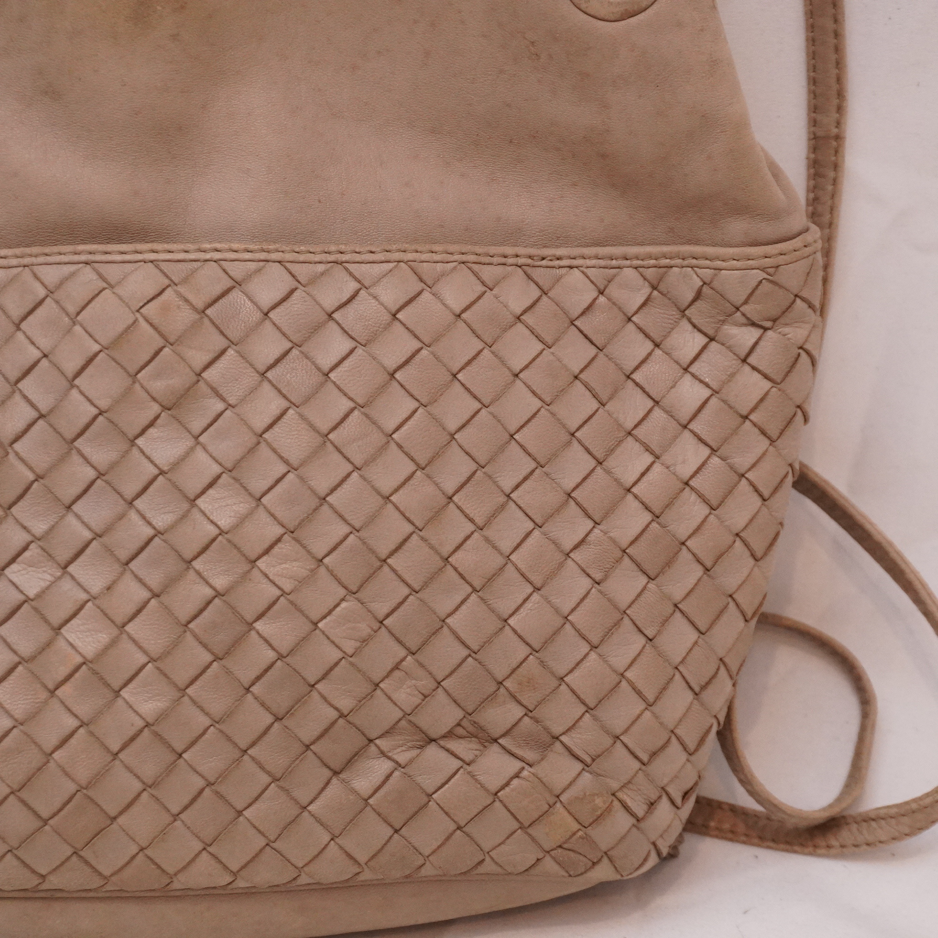 Intrecciato Leather Shoulder Bag — view 9