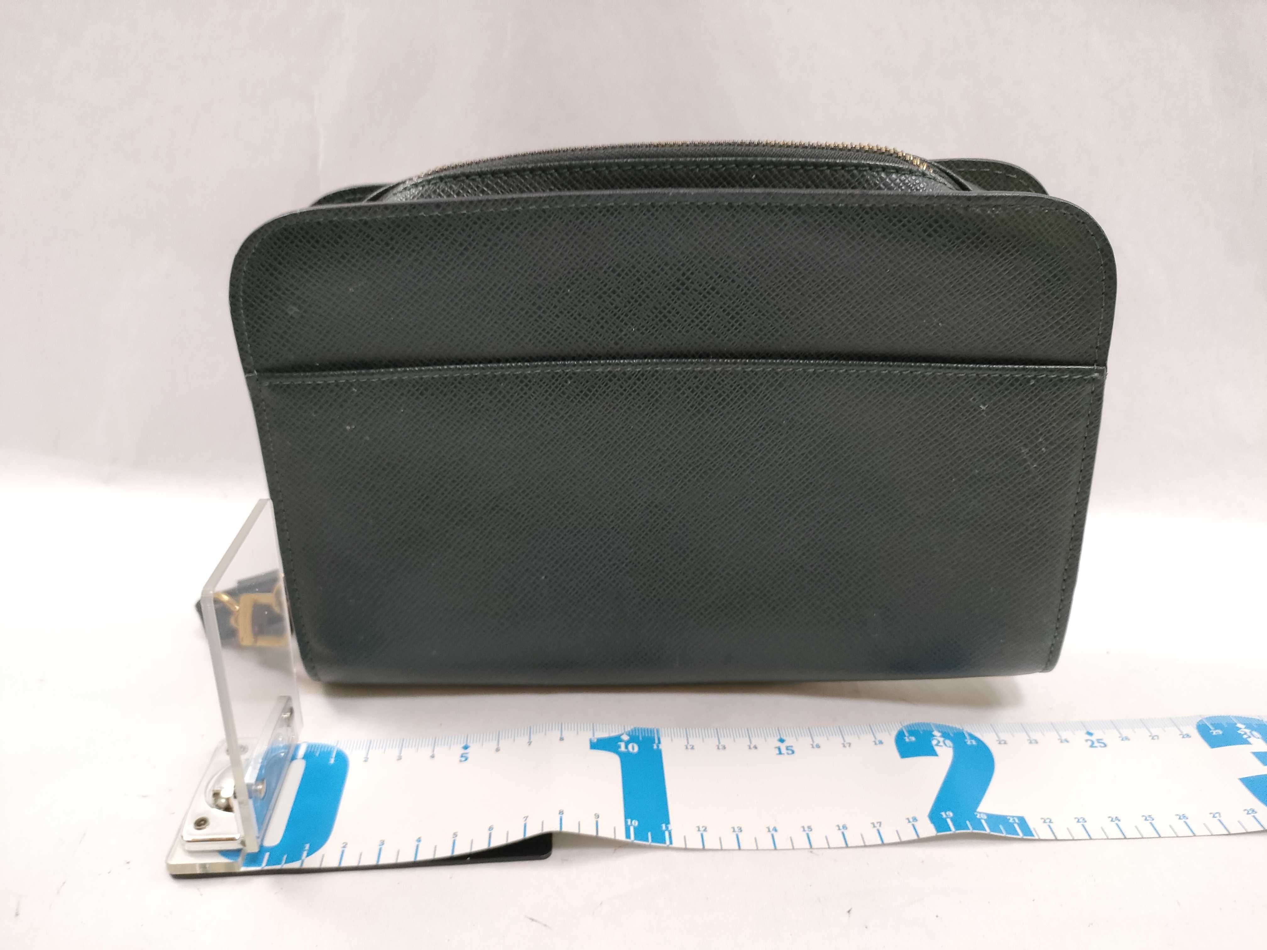 Taiga Louis Vuitton Taiga Baikal Second Bag — view 2