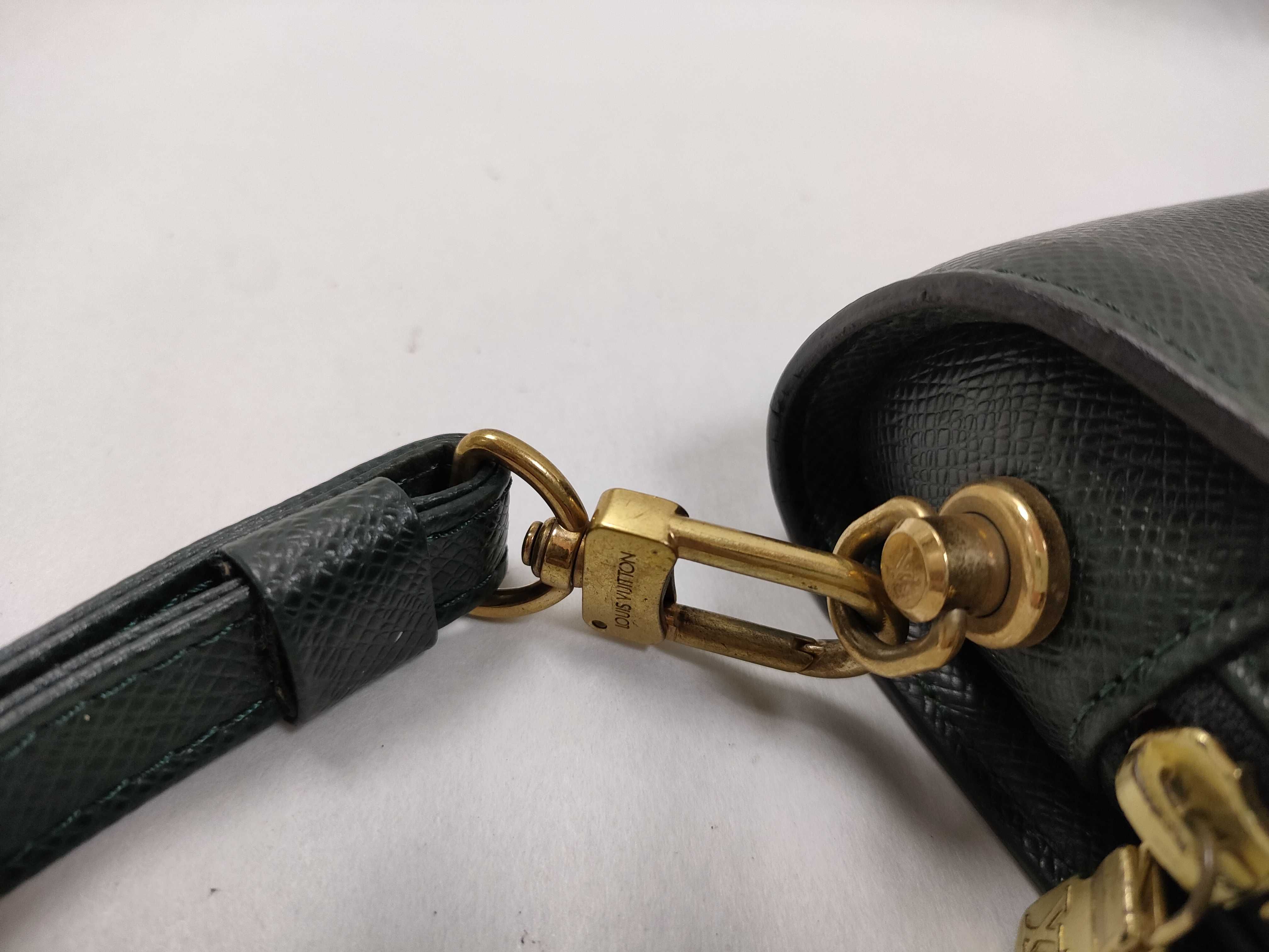 Taiga Louis Vuitton Taiga Baikal Second Bag — view 5
