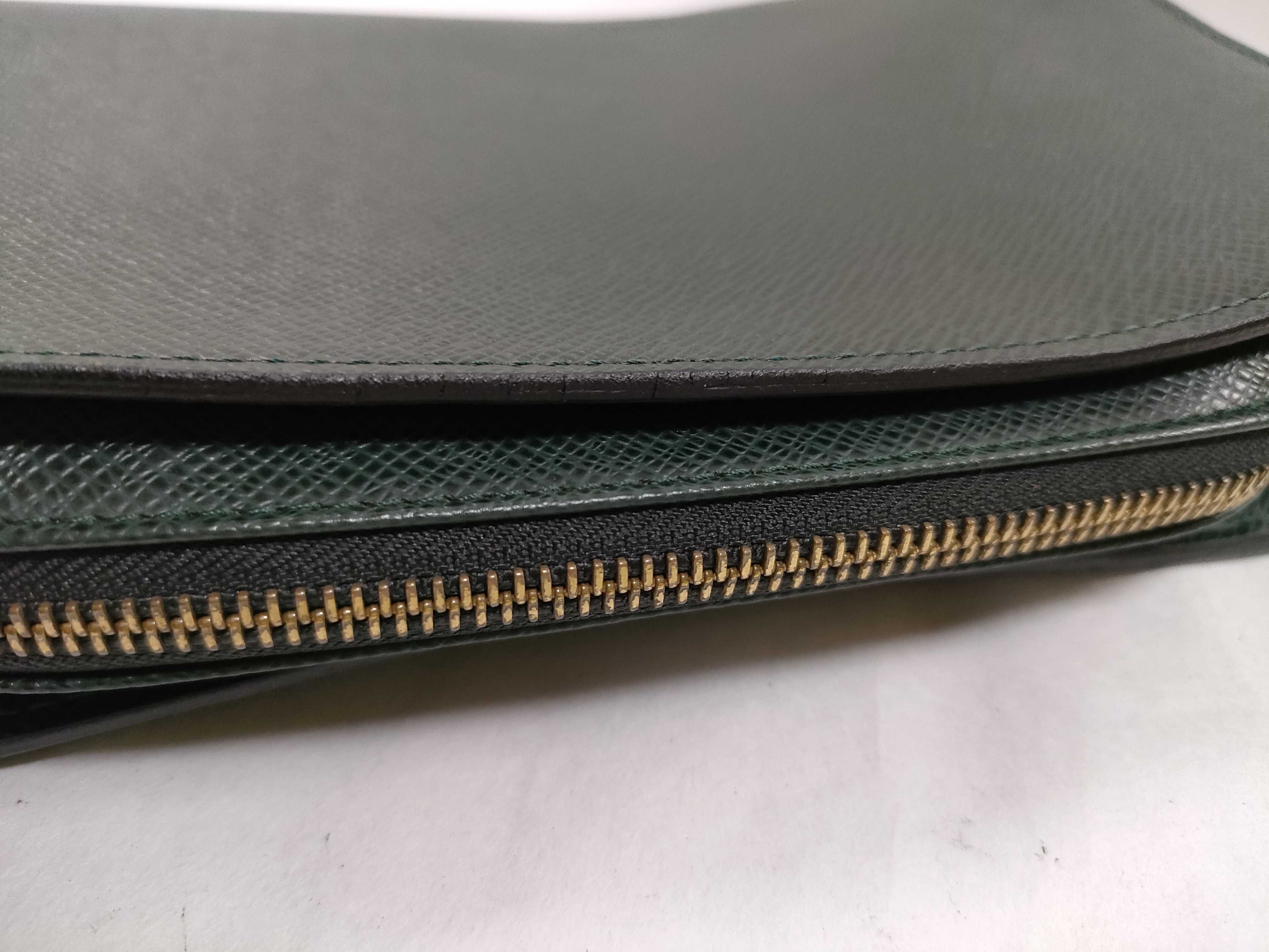 Taiga Louis Vuitton Taiga Baikal Second Bag — view 6