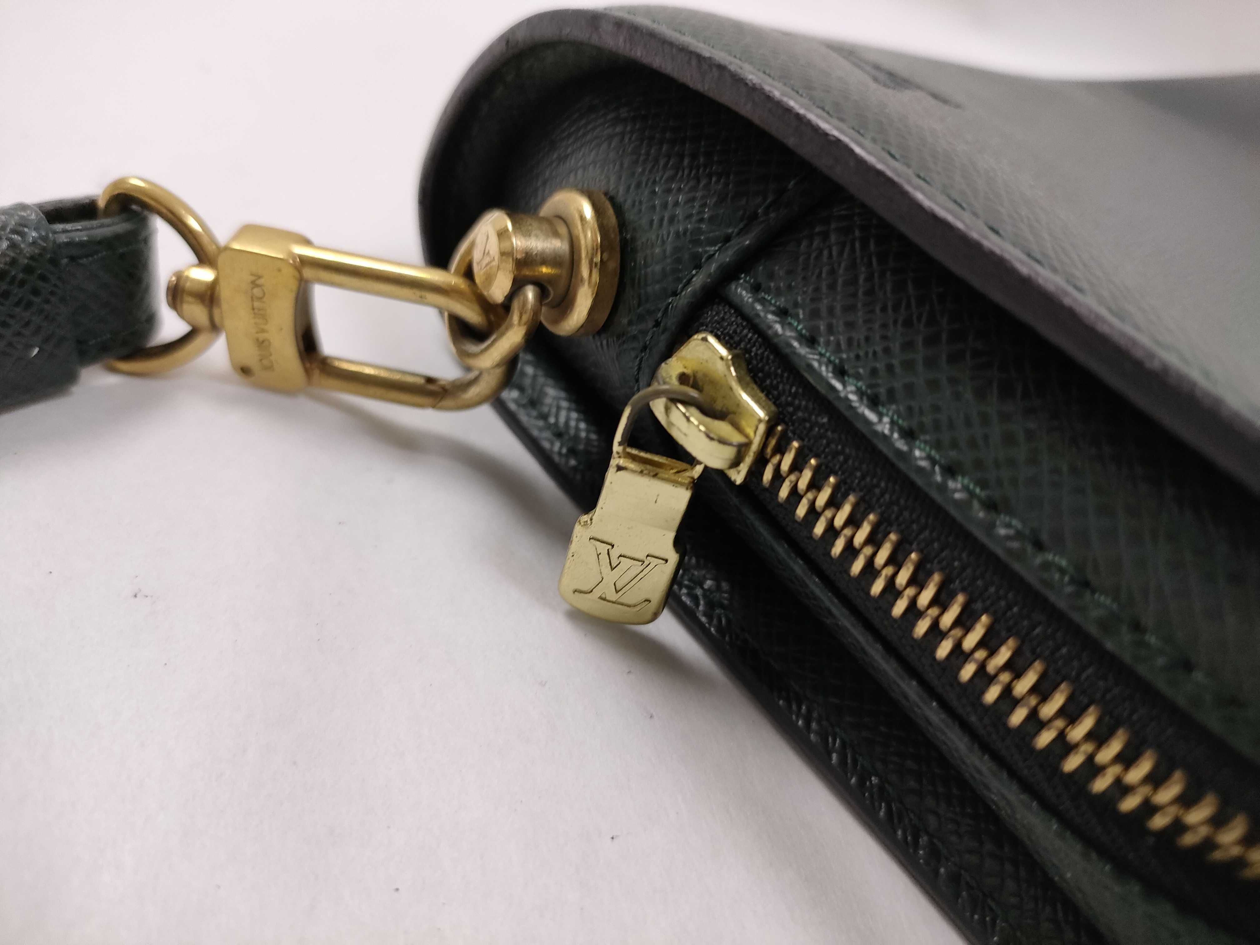Taiga Louis Vuitton Taiga Baikal Second Bag — view 7