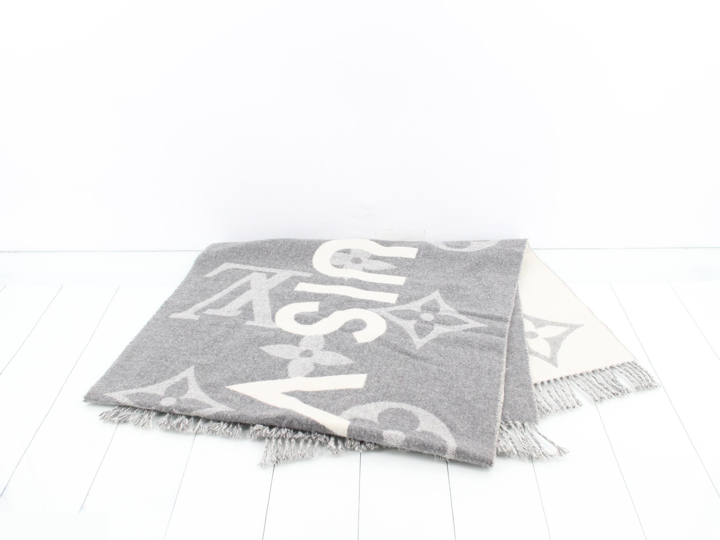 Monogram cashmere scarf — view 3