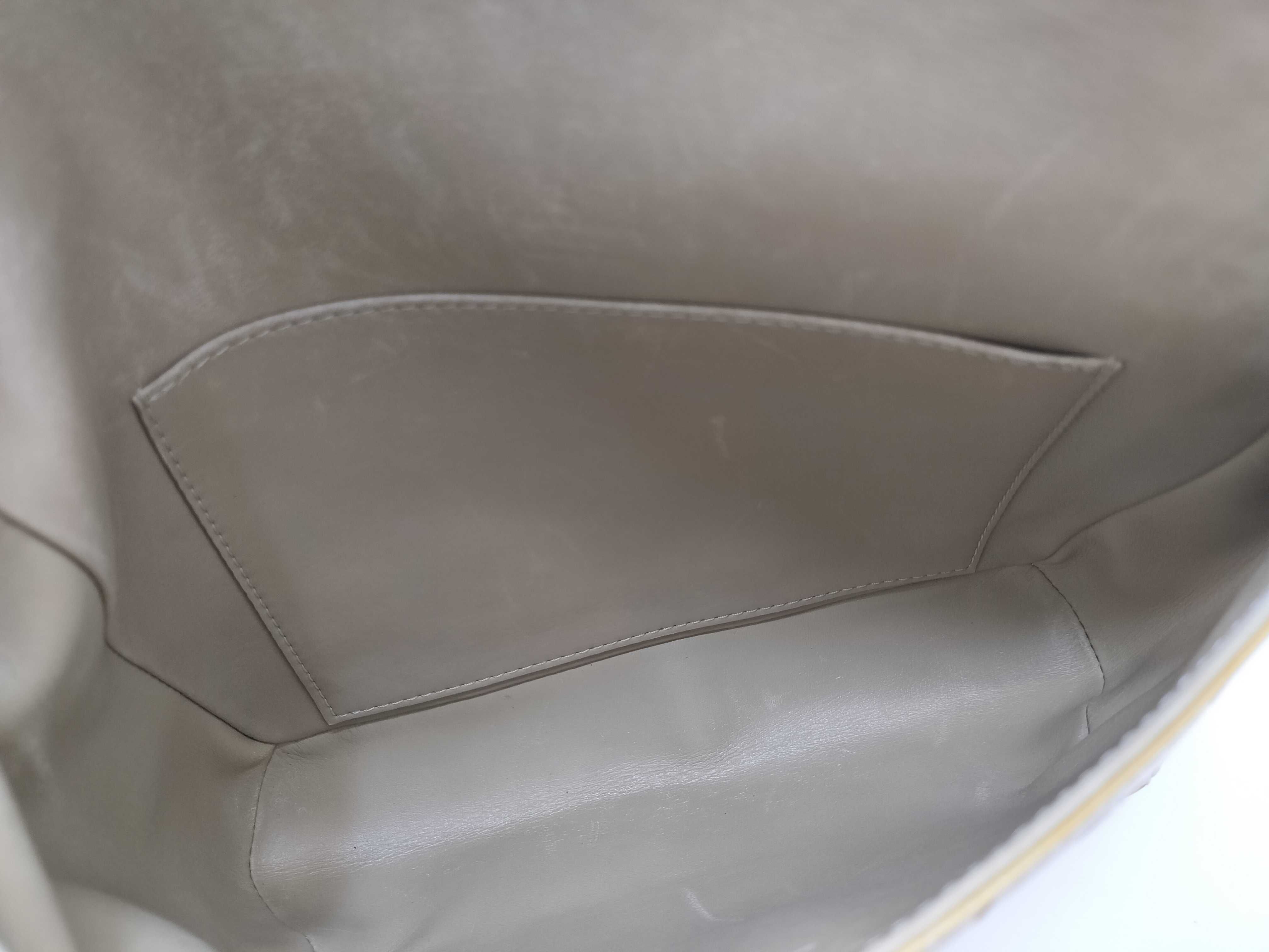 Vernis Louis Vuitton Thompson Street Shoulder Bag — view 9