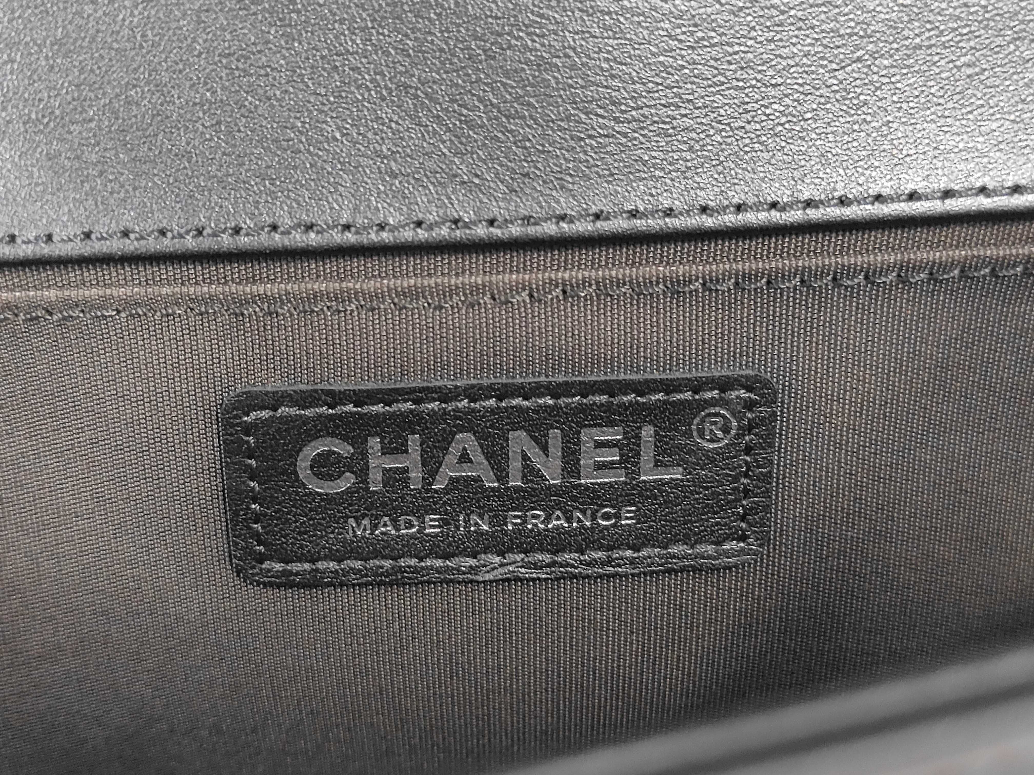 Boy Chanel Shoulder Bag — view 10