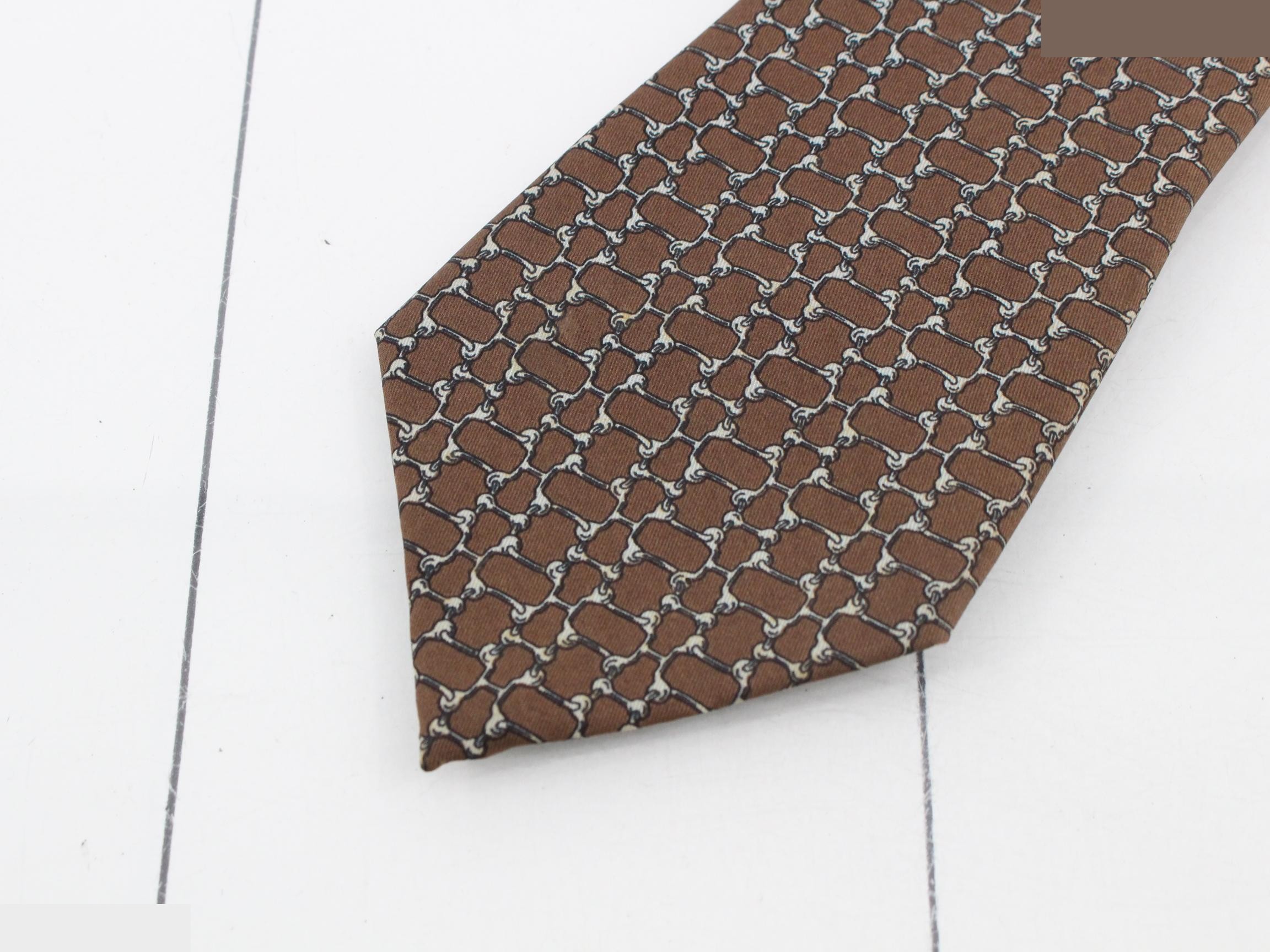 Silk tie — view 3