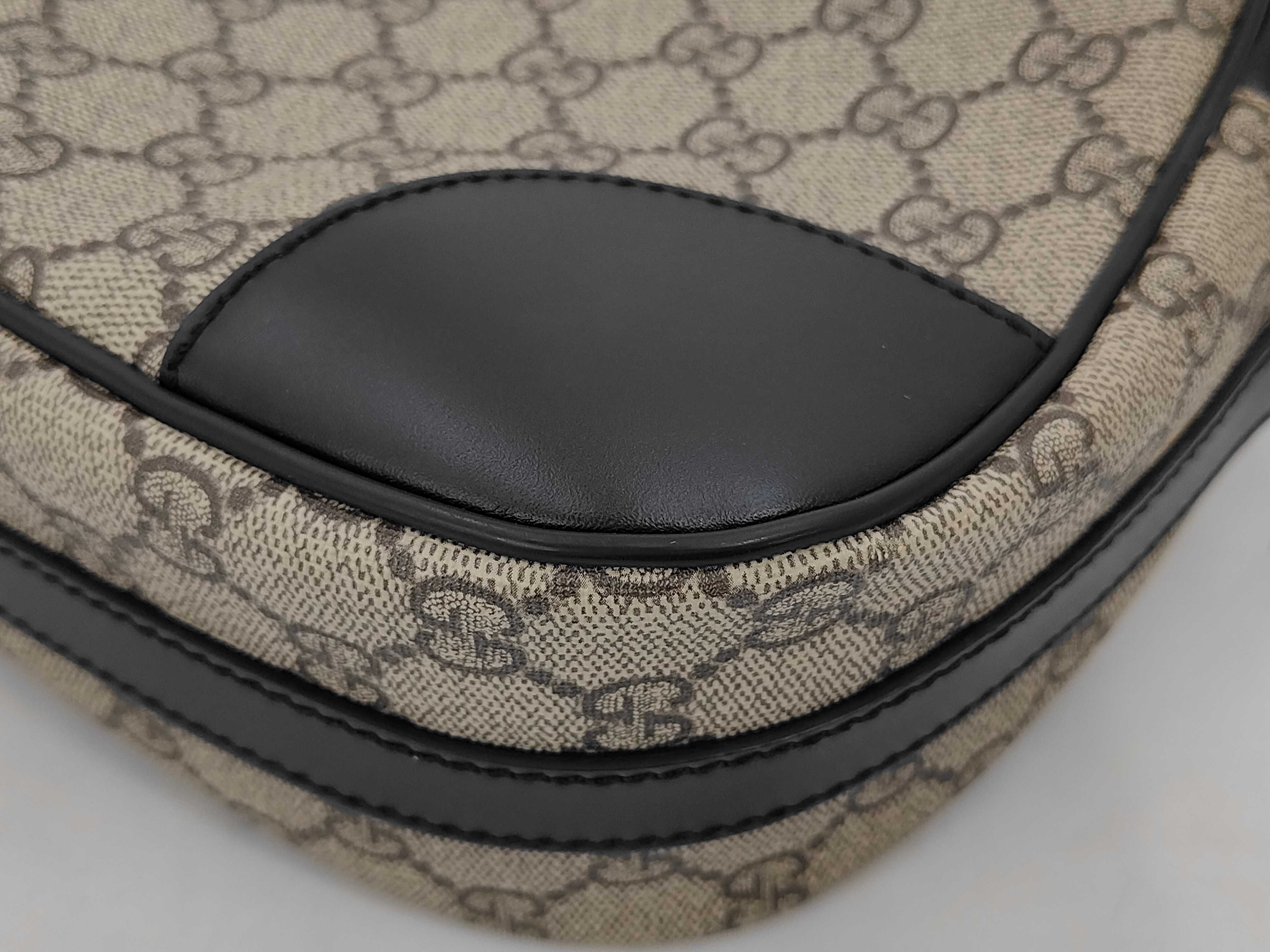 GG Supreme 387507 Camera Shoulder Bag — view 3