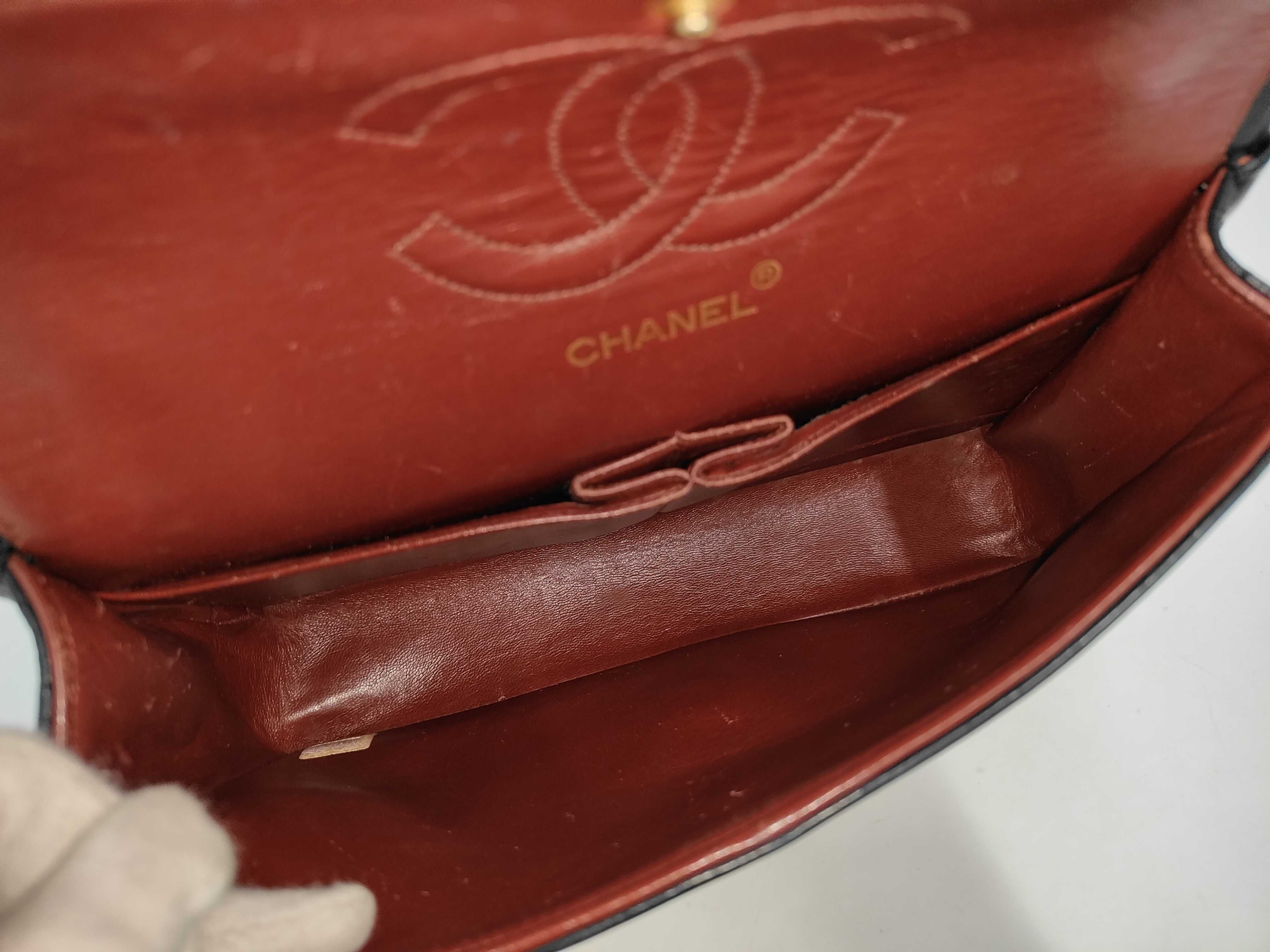 Matelassé 25 Lambskin Double Flap Double Chain Shoulder Bag — view 10