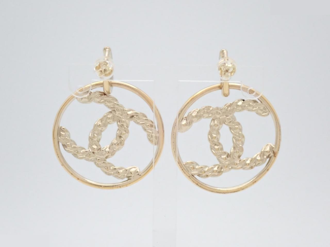 earrings, B19P, Coco Mark, rhinestone, gold, 3cm diameter. — view 2
