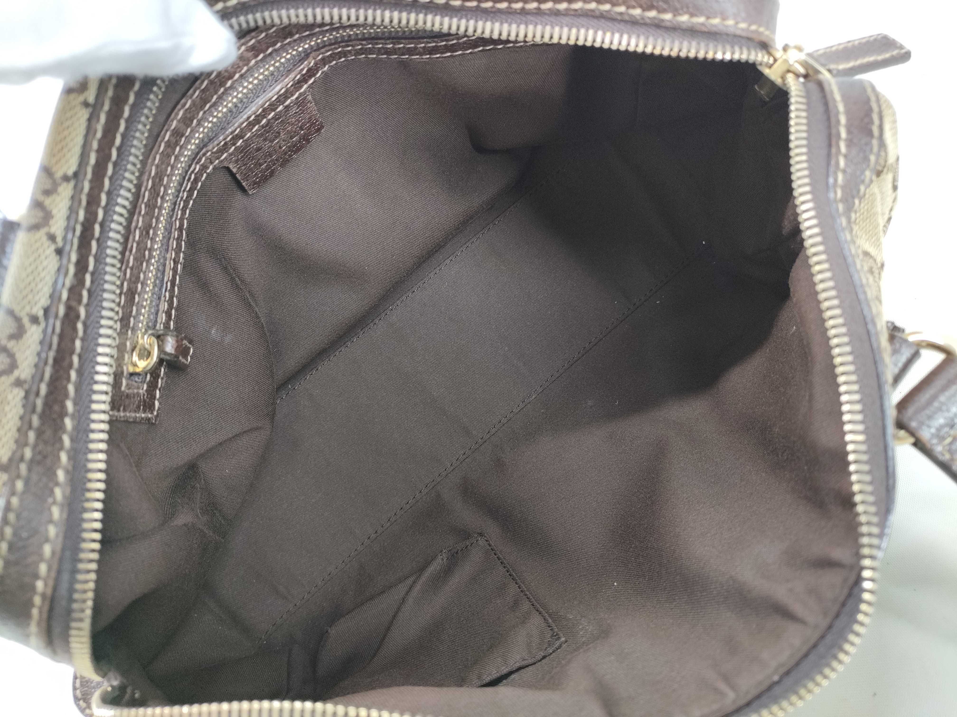 GG Canvas Handbag — view 9